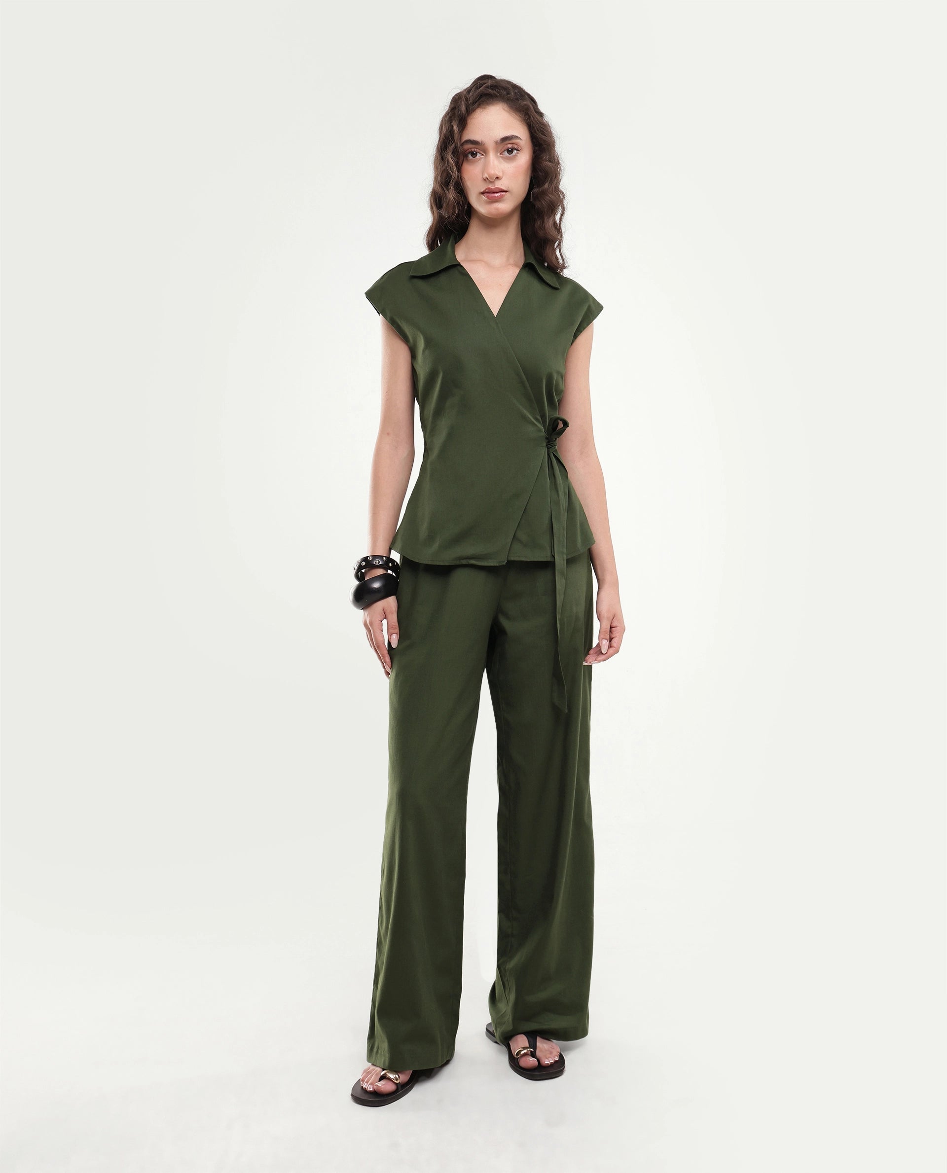 Rareism Women's Sylix-B Dark Olive Solid Cotton Straight Regular Trouser