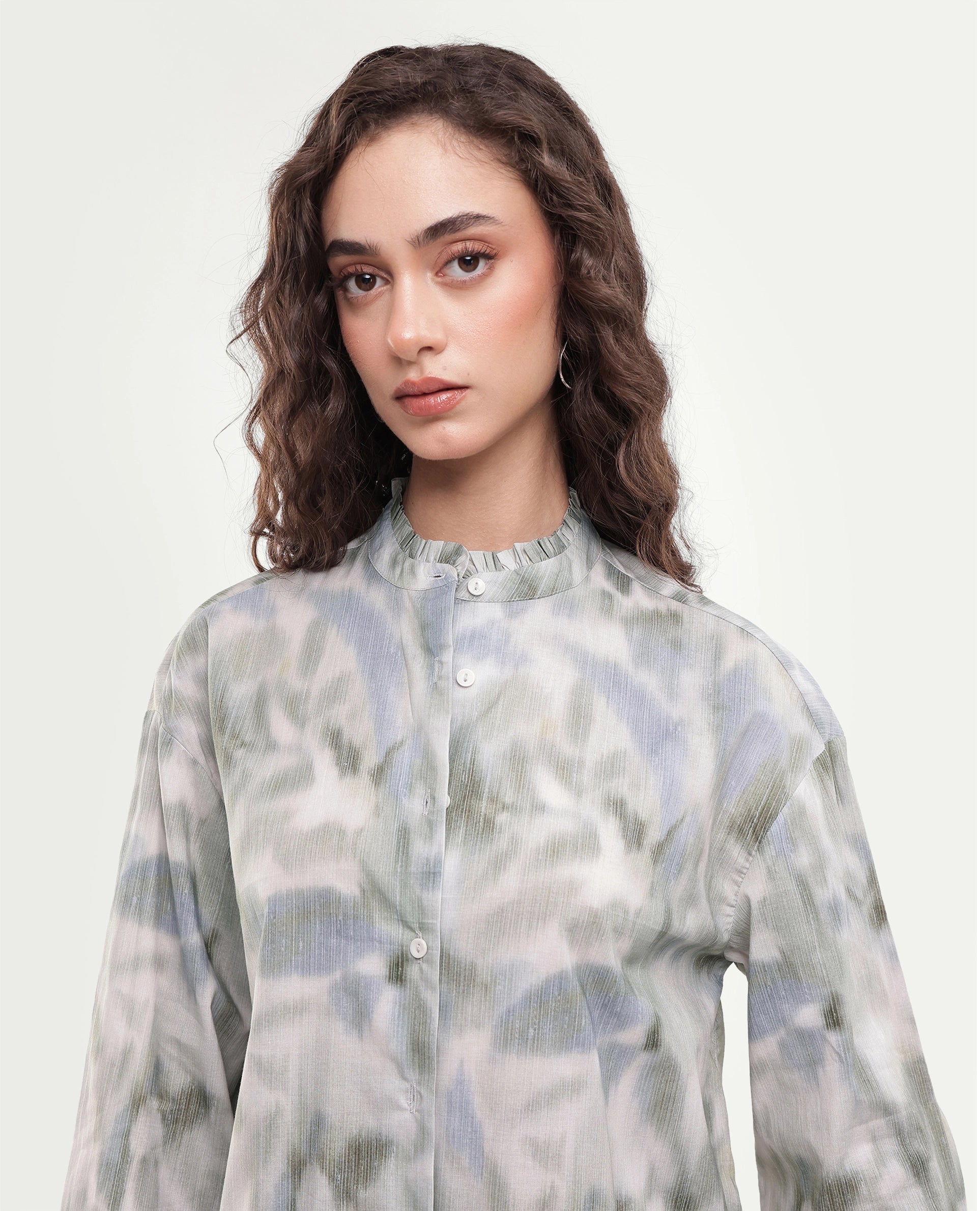 Rareism Women's Overo Pastel Green Abstract Cotton Regular Long Sleeves Top