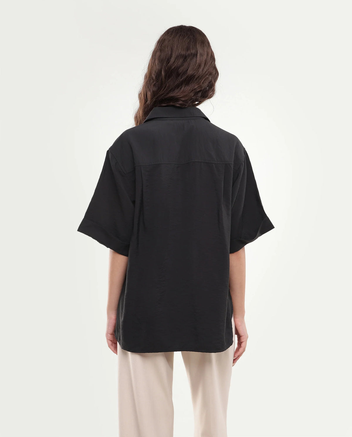 Rareism Women's Obin Black Solid Viscose Blend Boxy Short Sleeve Shirt