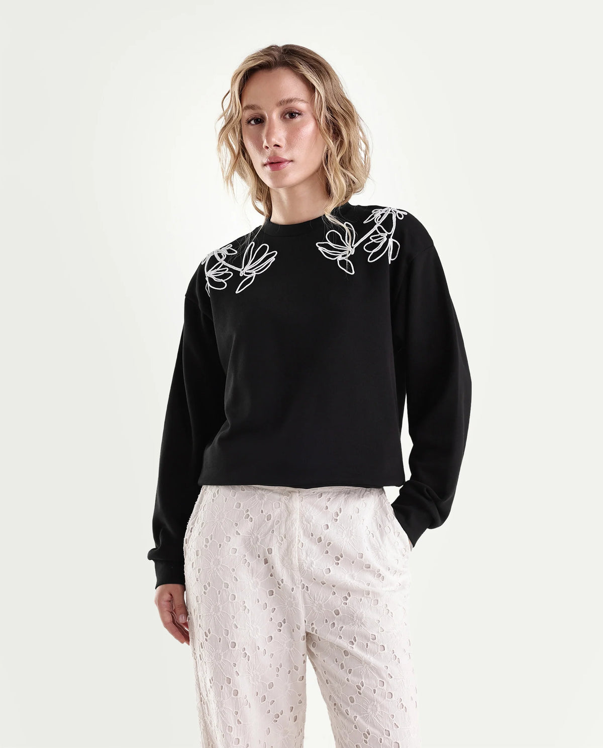 Rareism Women's Plat Black Cotton Blend Pull-On Relaxed Fit Floral Print Sweatshirt - image 4