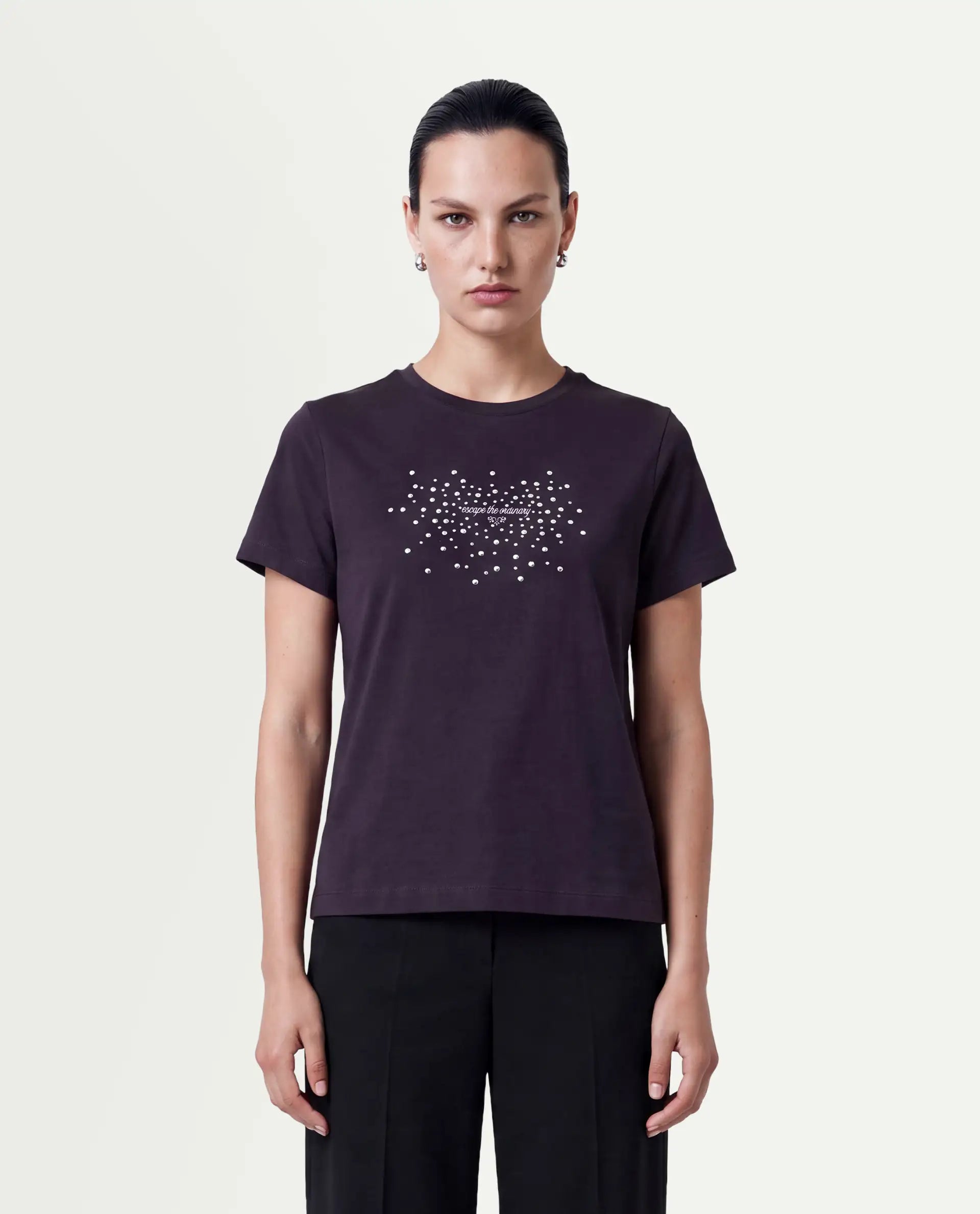 Rareism Women's Peads Dark Purple Cotton Blend Pull-On Regular Fit Typography Print T-Shirt