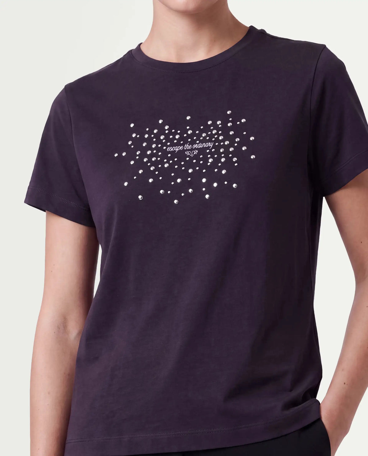 Rareism Women's Peads Dark Purple Cotton Blend Pull-On Regular Fit Typography Print T-Shirt