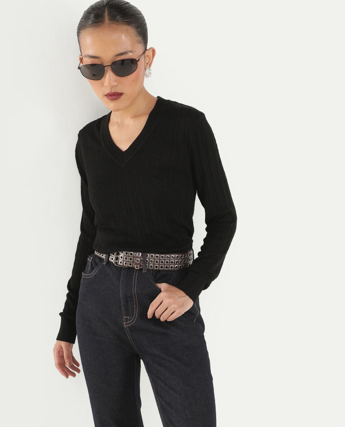 Rareism Women's Lizmit Black Viscose V-Neck Relaxed Plain Sweater