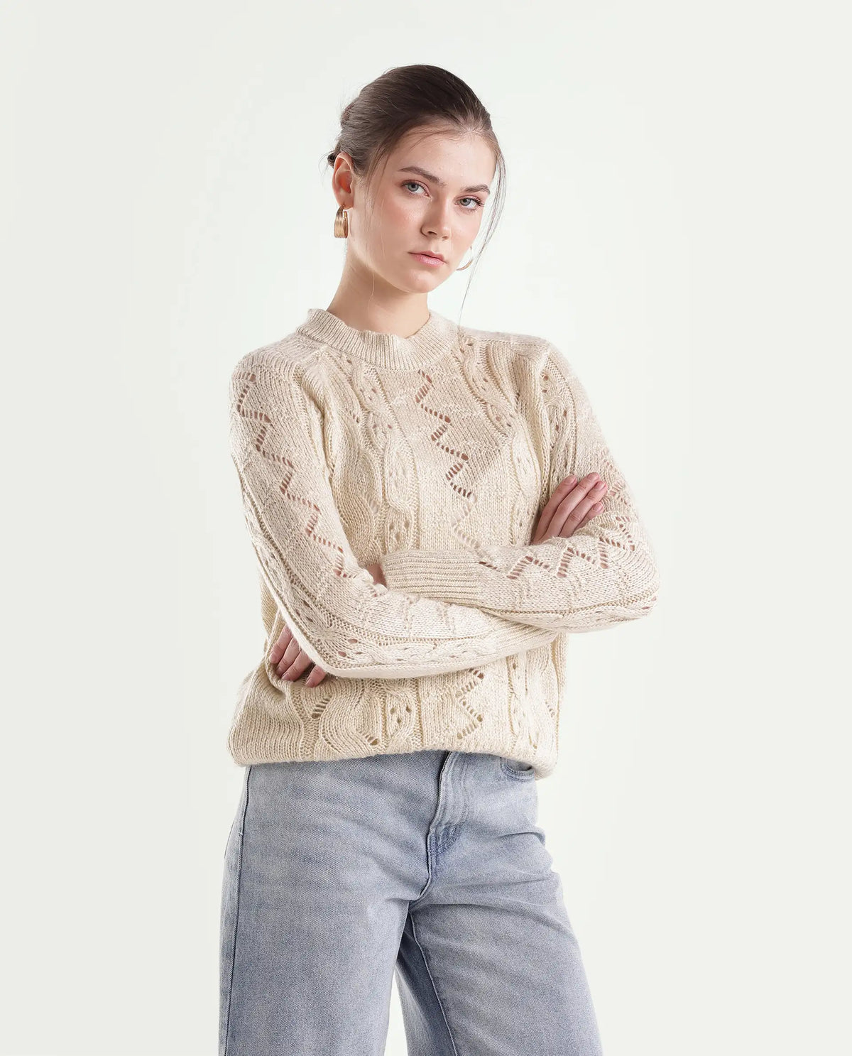 Rareism Women's Lonu Off White Acrylic Blend Pull-On Relaxed Fit Plain Sweater
