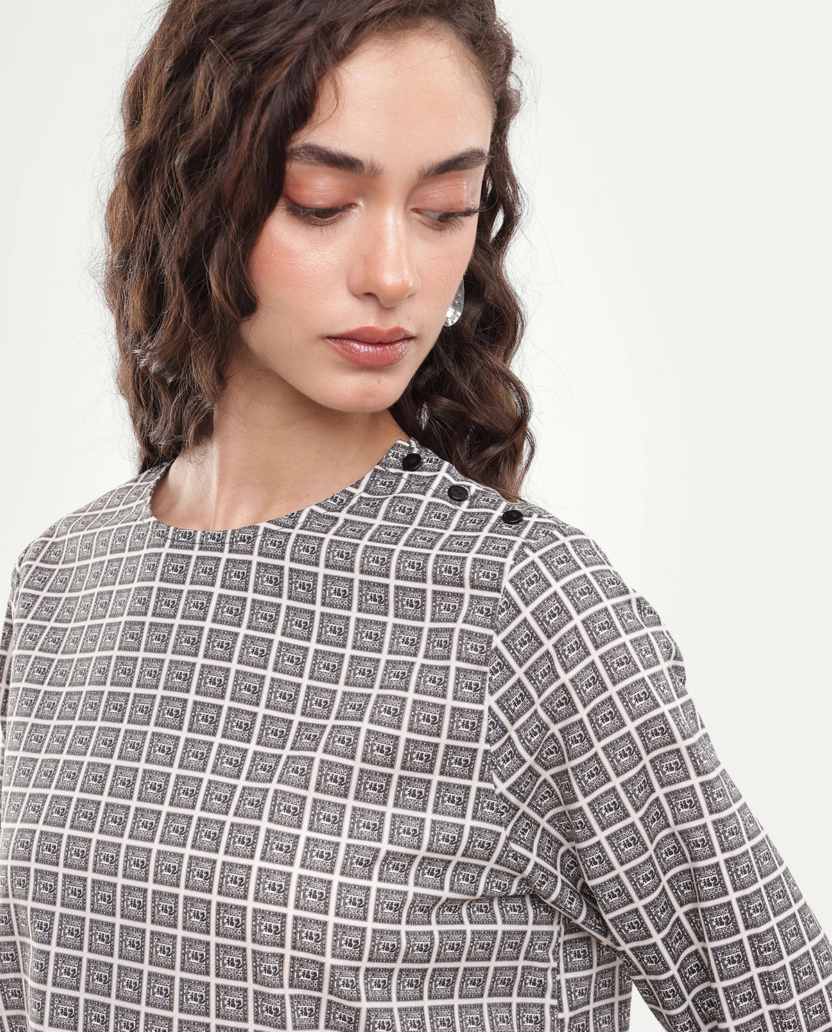 Rareism Women's Mahj Beige Geometric Cotton A-Line Three Quarter Sleeve Top