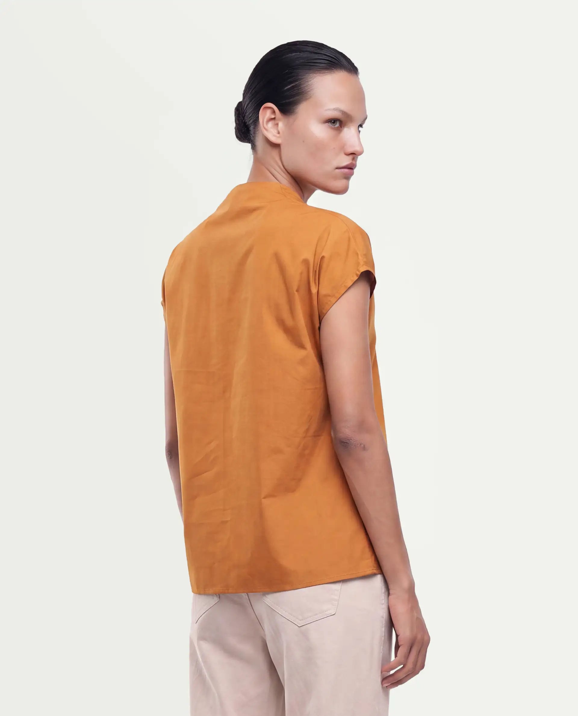 Rareism Women's Buijity Yellow Cotton Blend Stand Collar Regular Plain Top