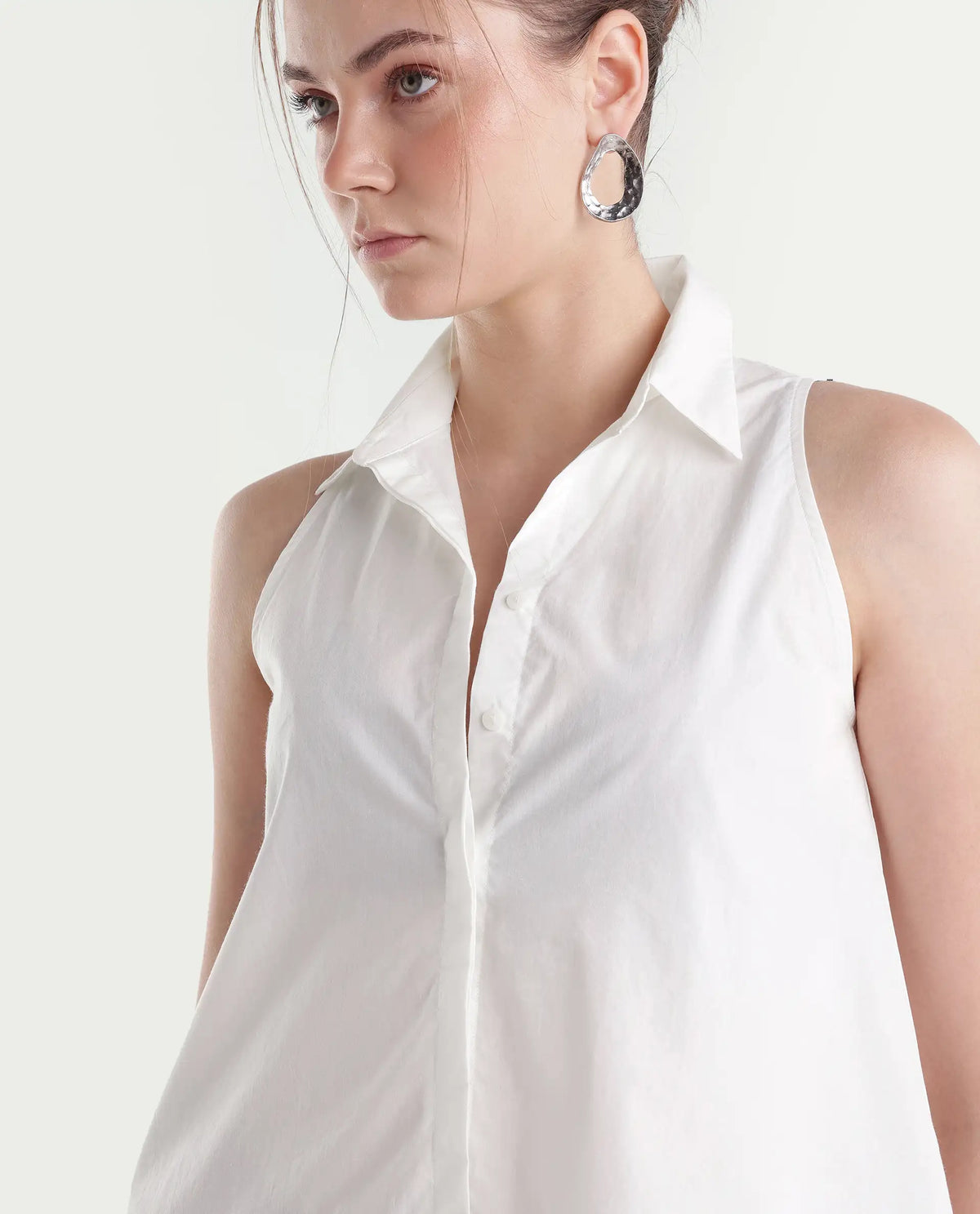 Rareism Women's Thebe Light White Cotton Spread Collar Regular Plain Shirt