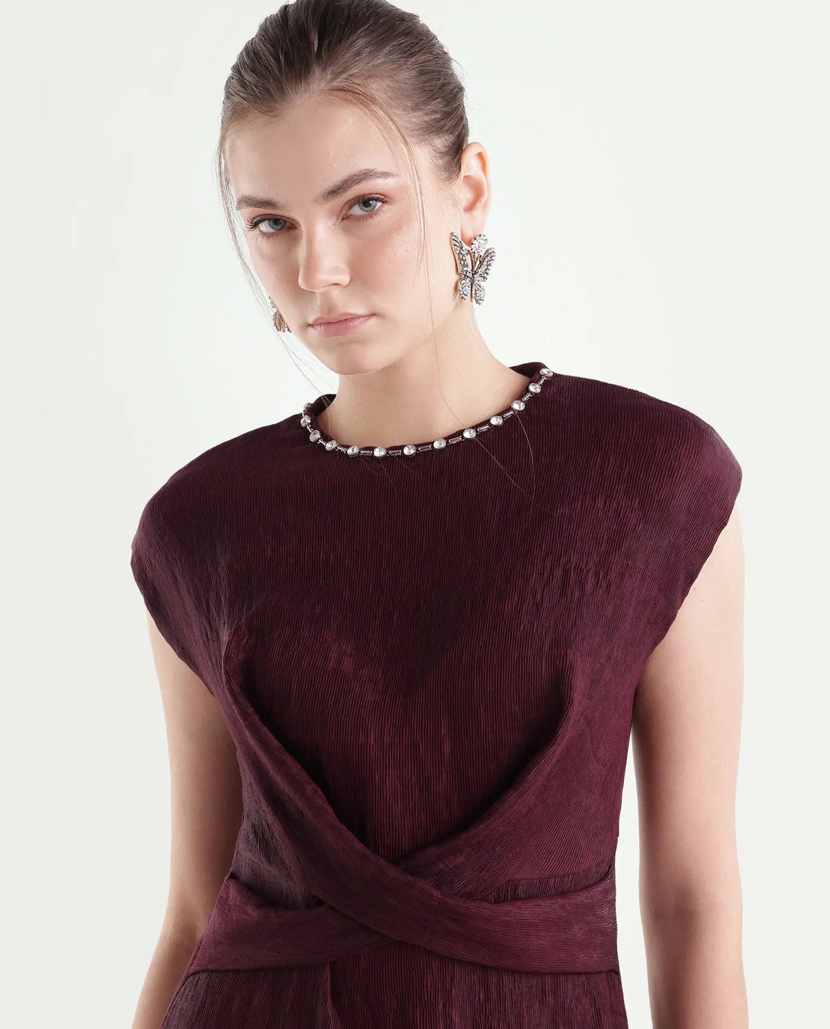 Rareism Women's Xiot Dark Maroon Viscose Blend Crew Neck Fit And Flare Plain Dress