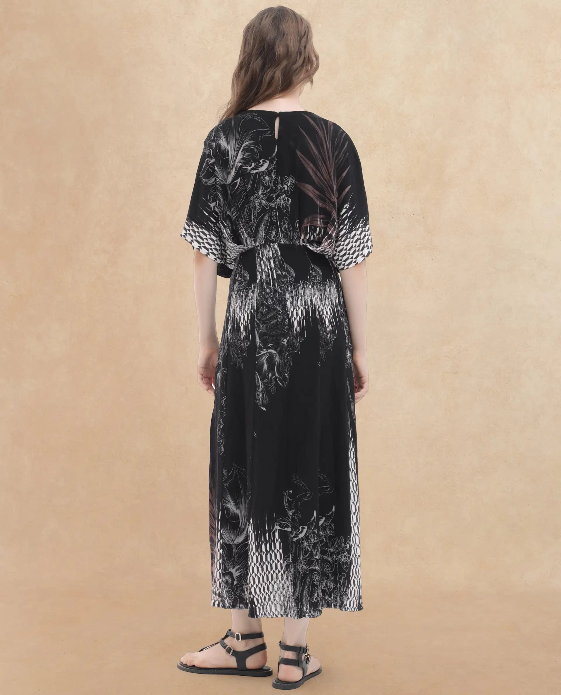 Rareism Women's Rufus Black Viscose Crew Neck Abstract Print Extended Sleeves Maxi Fit And Flare Dress