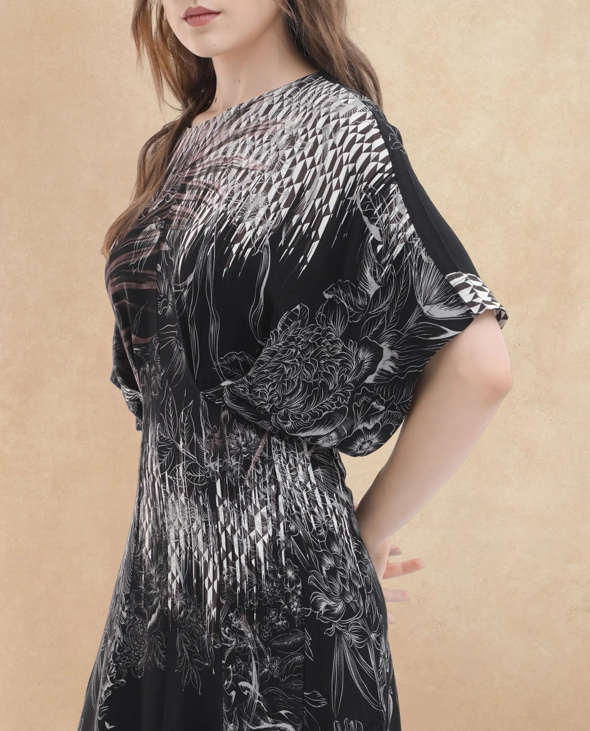 Rareism Women's Rufus Black Viscose Crew Neck Abstract Print Extended Sleeves Maxi Fit And Flare Dress