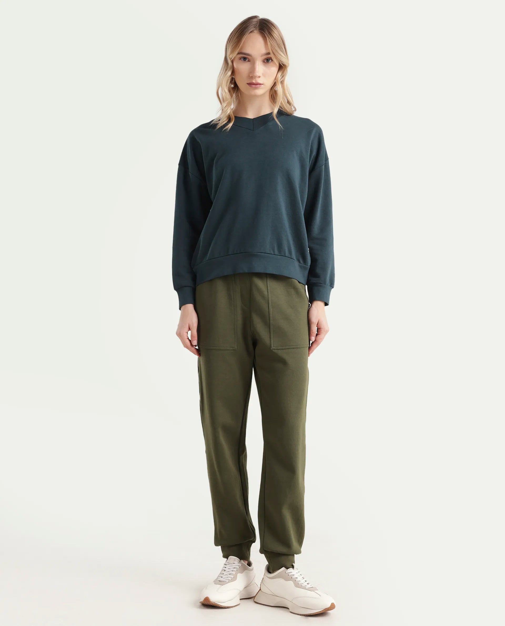 Rareism Women's Saints Olive Cotton Blend Plain Ankle Length Regular Fit Track Pant