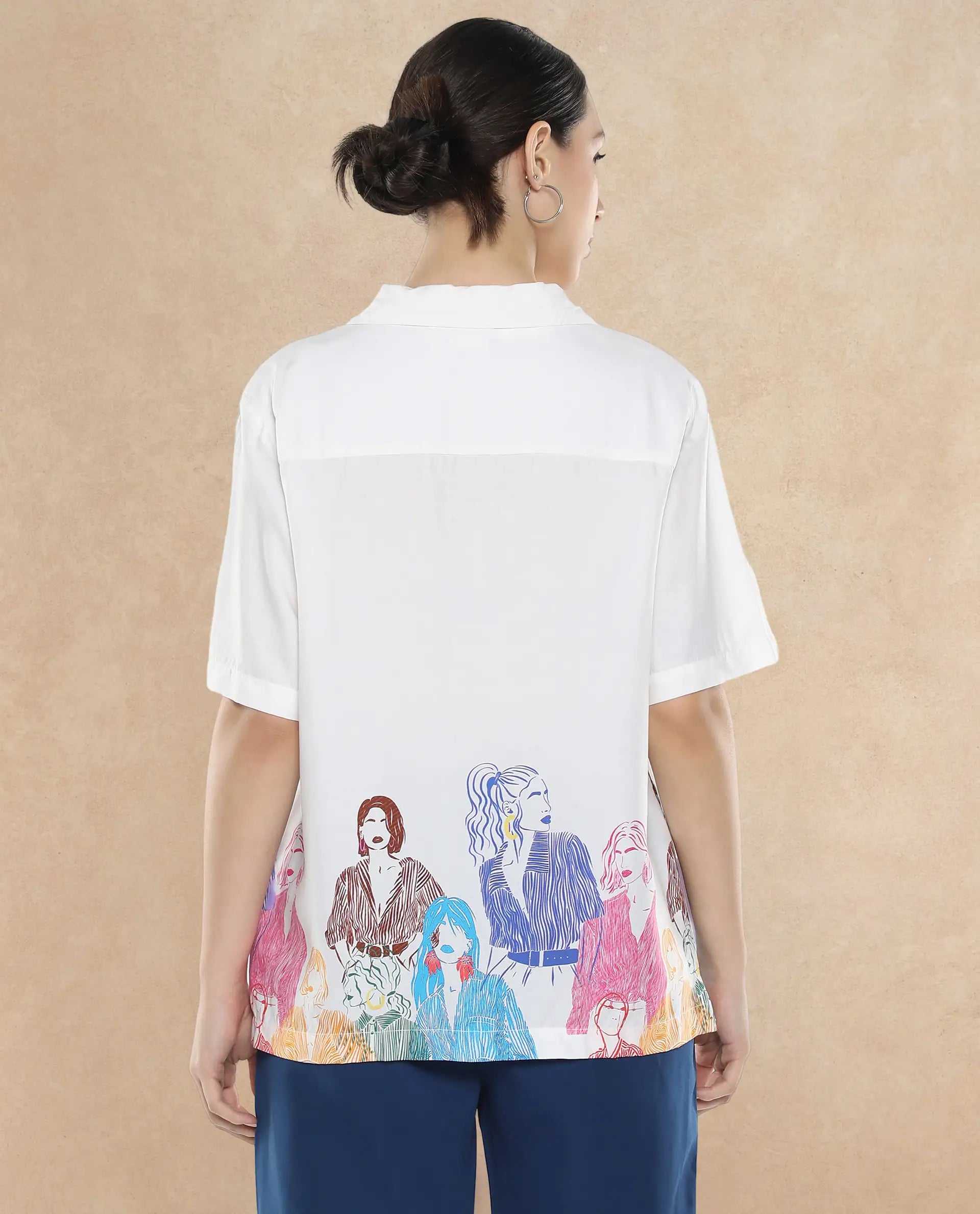 Rareism Women's Sandy Off White Viscose Spread Collar Abstract Print Relaxed Fit Top