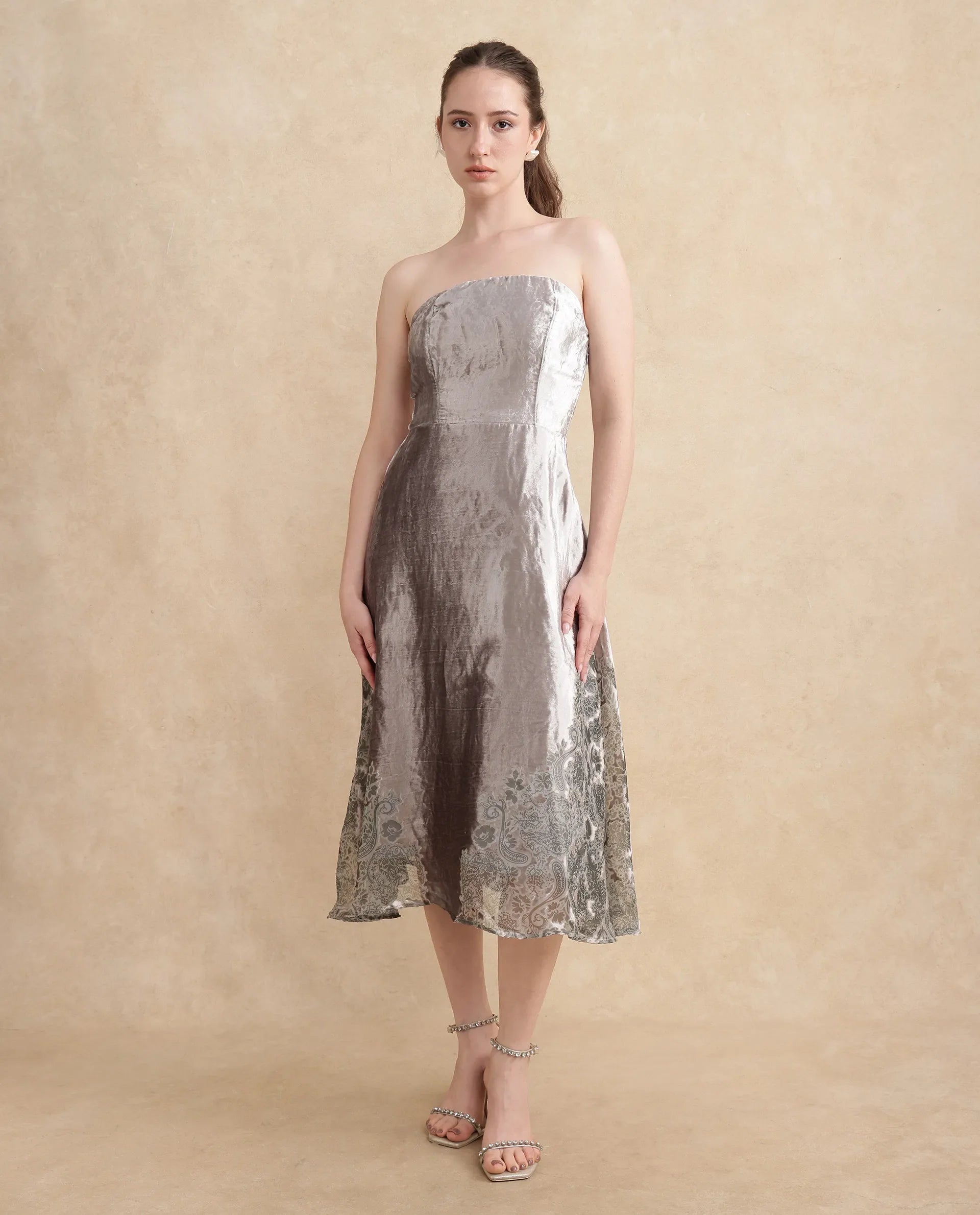 Rareism Women's Seson Light Silver Velvet Tube Neck Abstract Print Sleeveless Midi Fit And Flare Dress