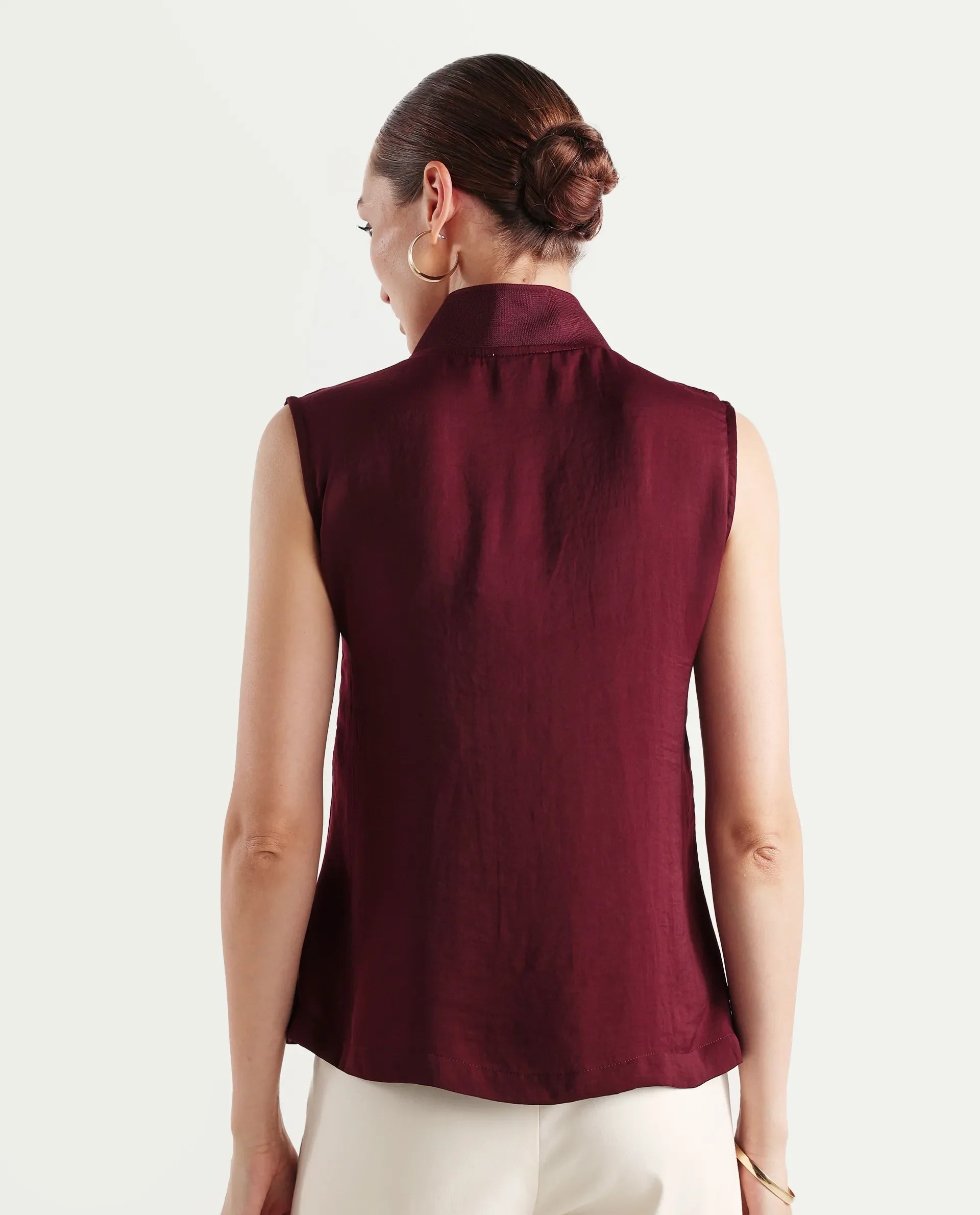 Rareism Women's Siyar Maroon Satin V-Neck Plain Sleeveless Regular Fit Top