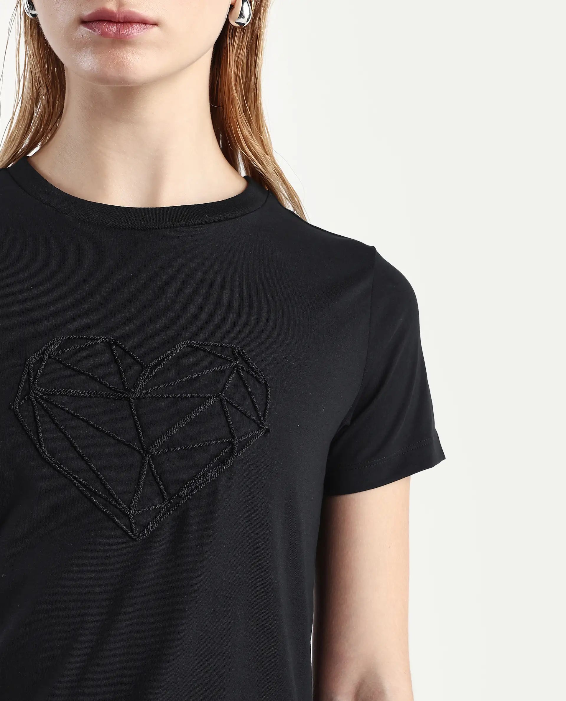 Rareism Women's Skia Black Cotton Blend Crew Neck Regular Fit T-Shirt