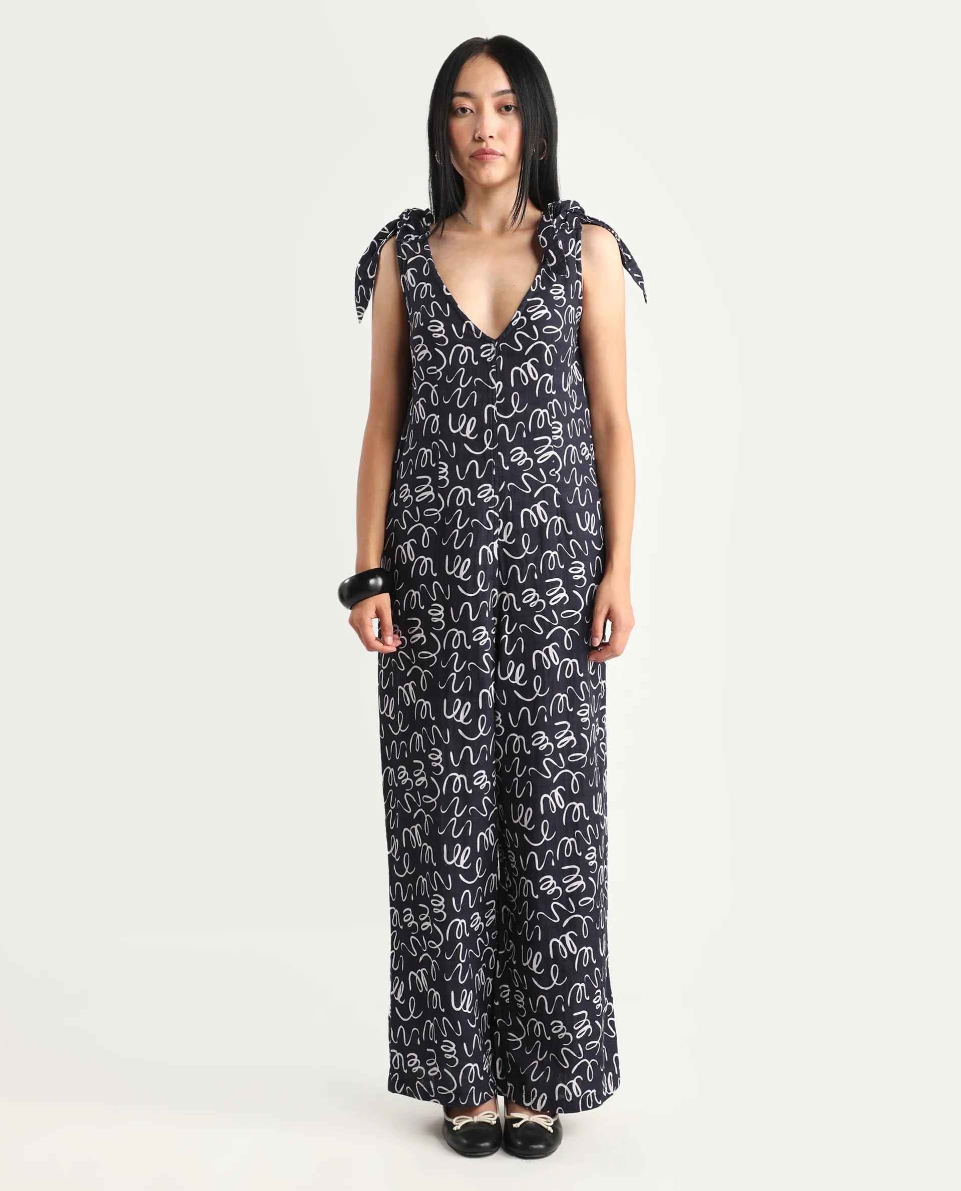 Rareism Women's Skoda Black Cotton V-Neck Abstract Print Shoulder Strap Ankle Length Tailored Jumpsuit