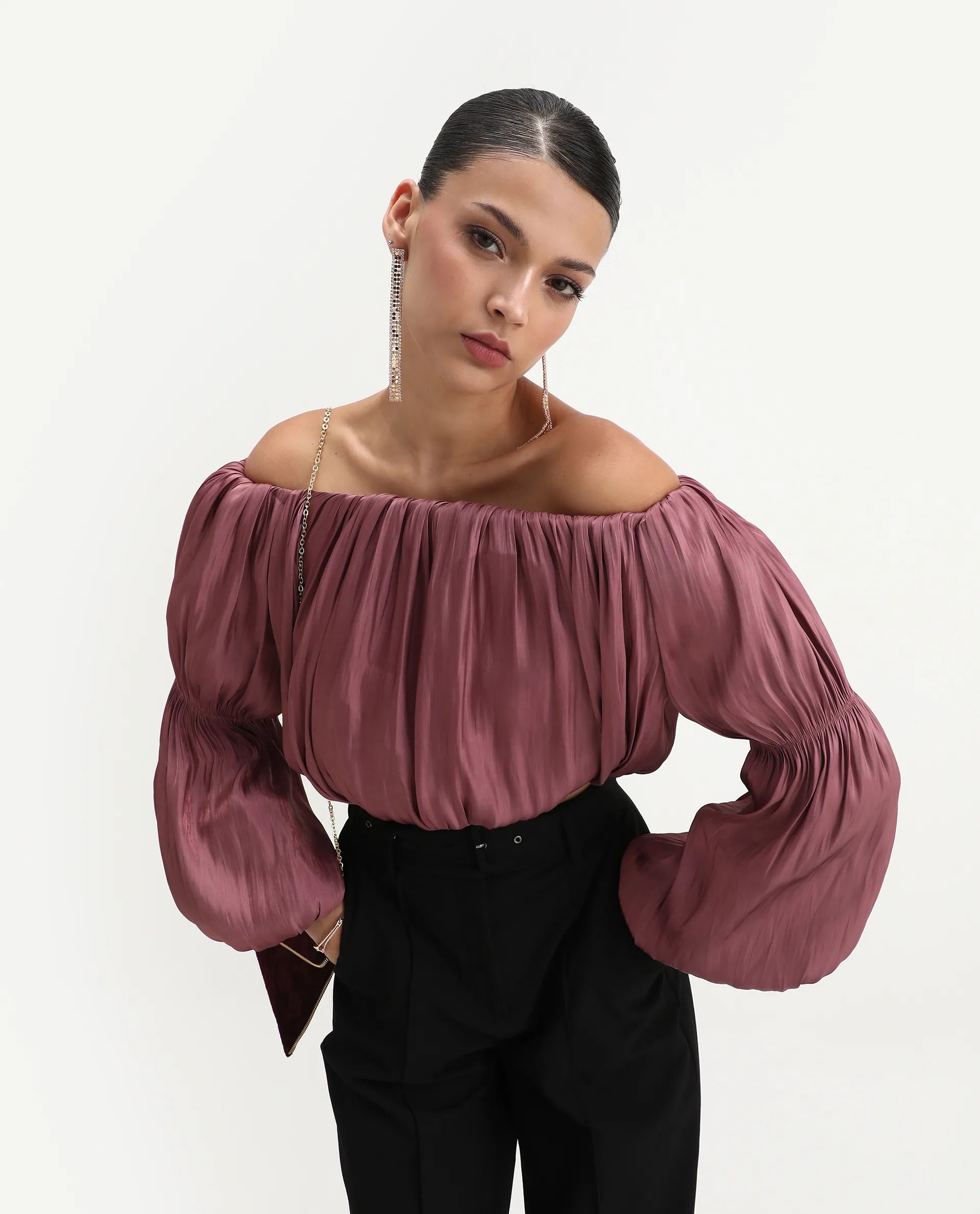 Rareism Women's Somhu Pink Polyester Off Shoulder Plain Fashion Sleeve Crop Fitted Top