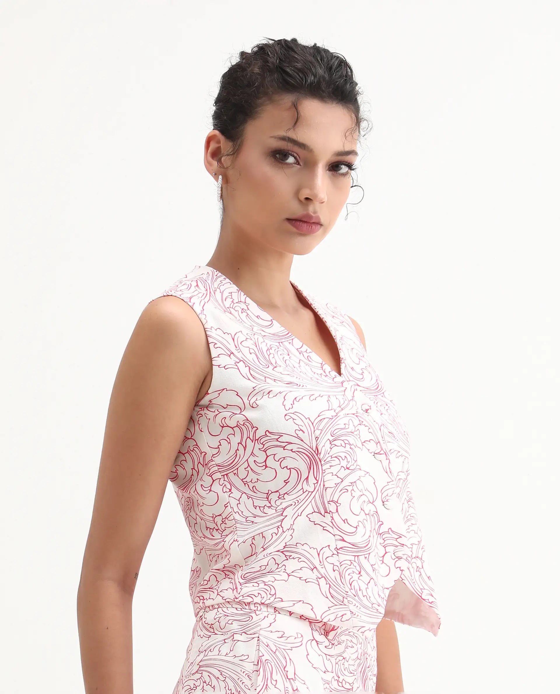 Rareism Women's Somnos T White Cotton V-Neck Abstract Print Sleeveless Regular Fit Top