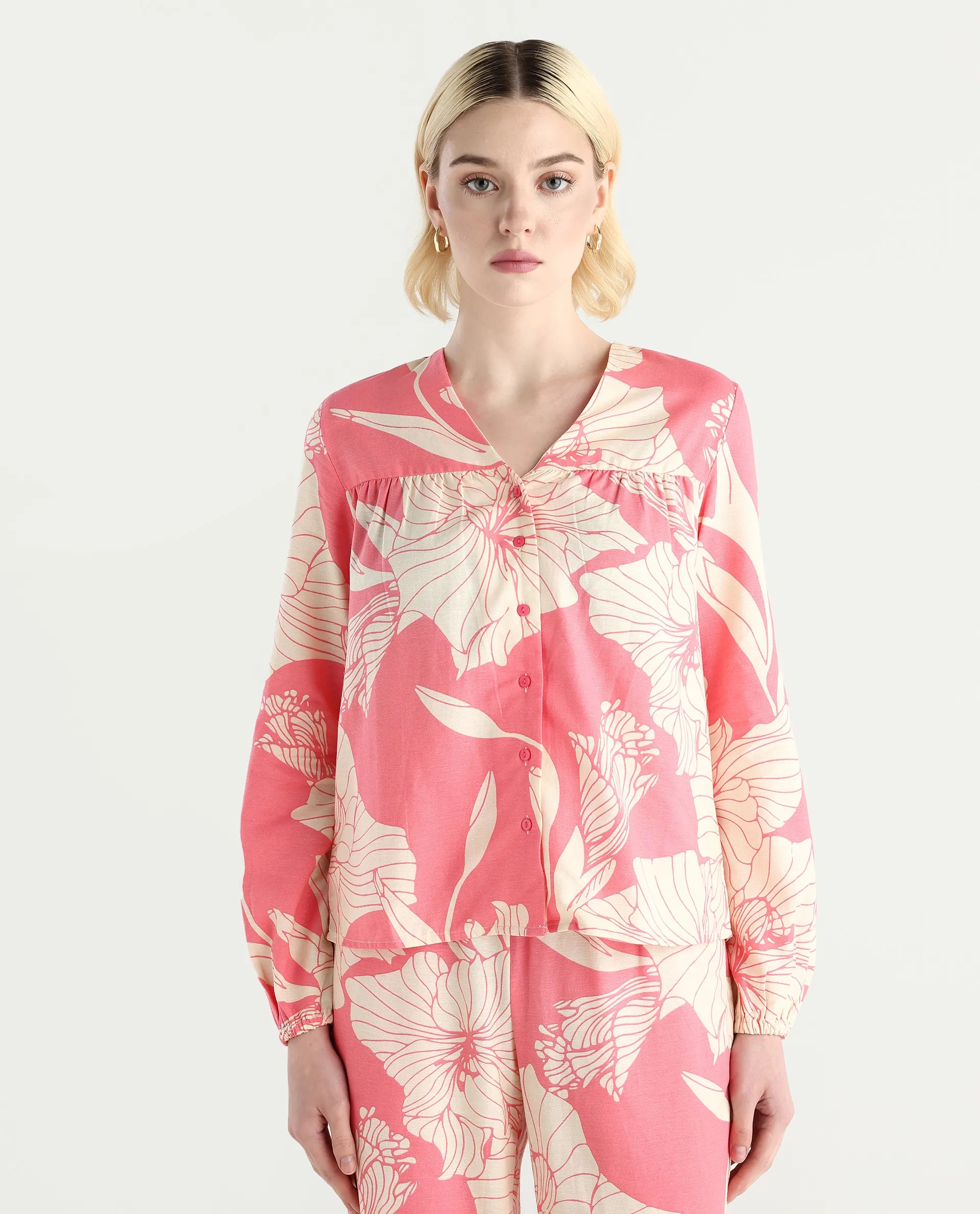 Rareism Women's Somyan T Pink Rayon Blend V-Neck Floral Print Regular Fit Top