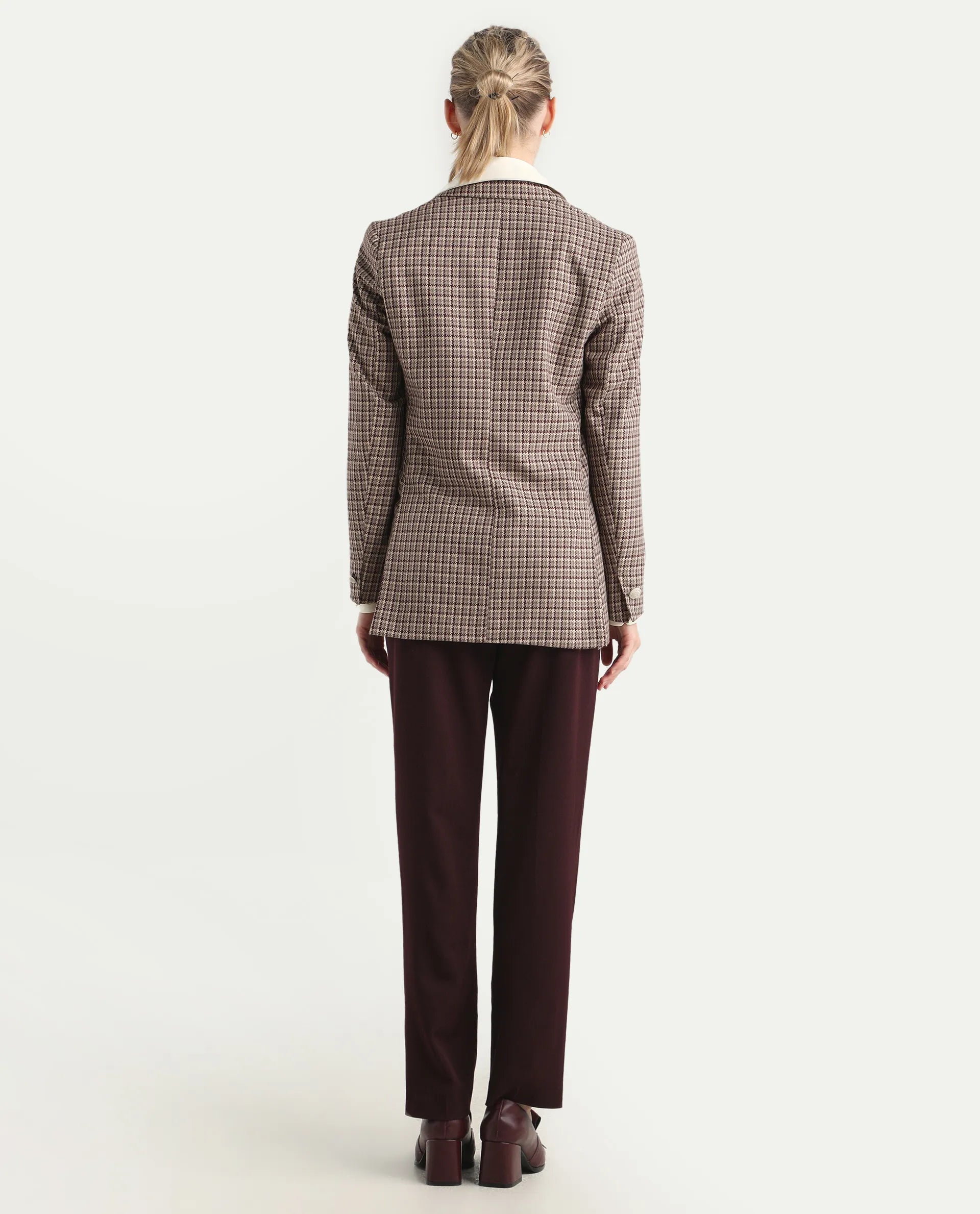 Rareism Women's Taper Maroon Polyester Blend Tapered Ankle Length Plain Travel Trouser