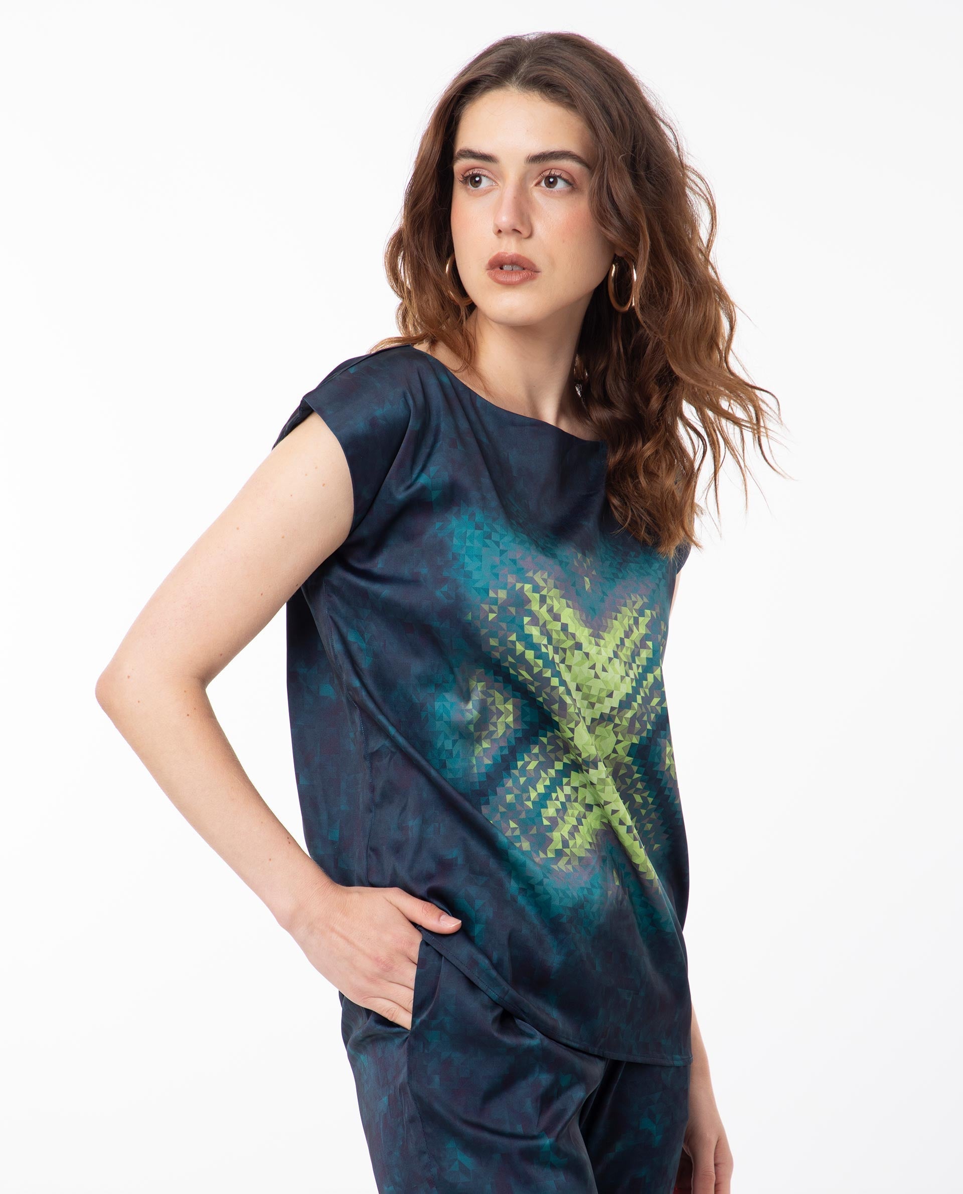 Rareism Women Taube Multi Polyester Fabric Short Sleeves Boat Neck Extended Sleeve Regular Fit Abstract Print Top