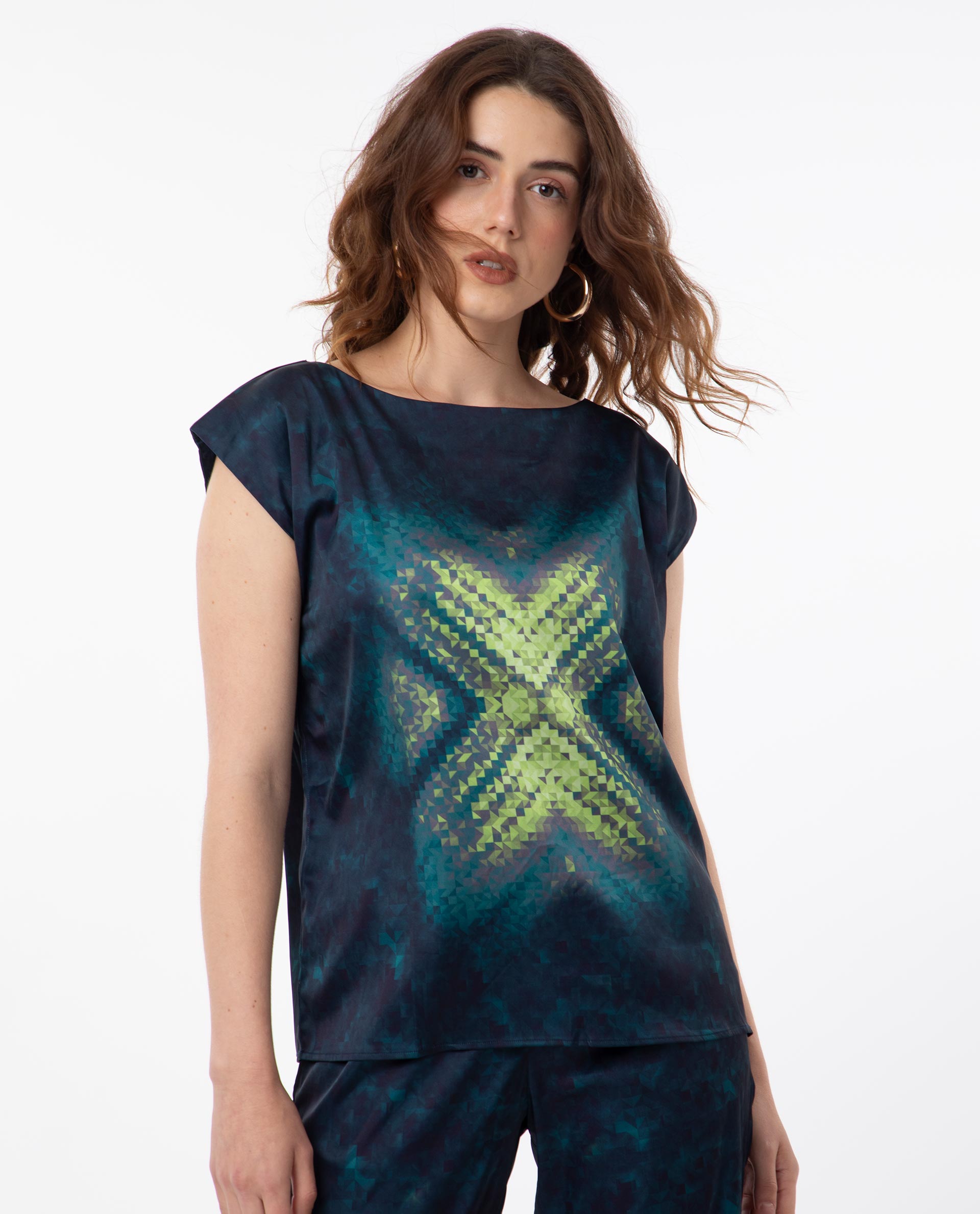 Rareism Women Taube Multi Polyester Fabric Short Sleeves Boat Neck Extended Sleeve Regular Fit Abstract Print Top