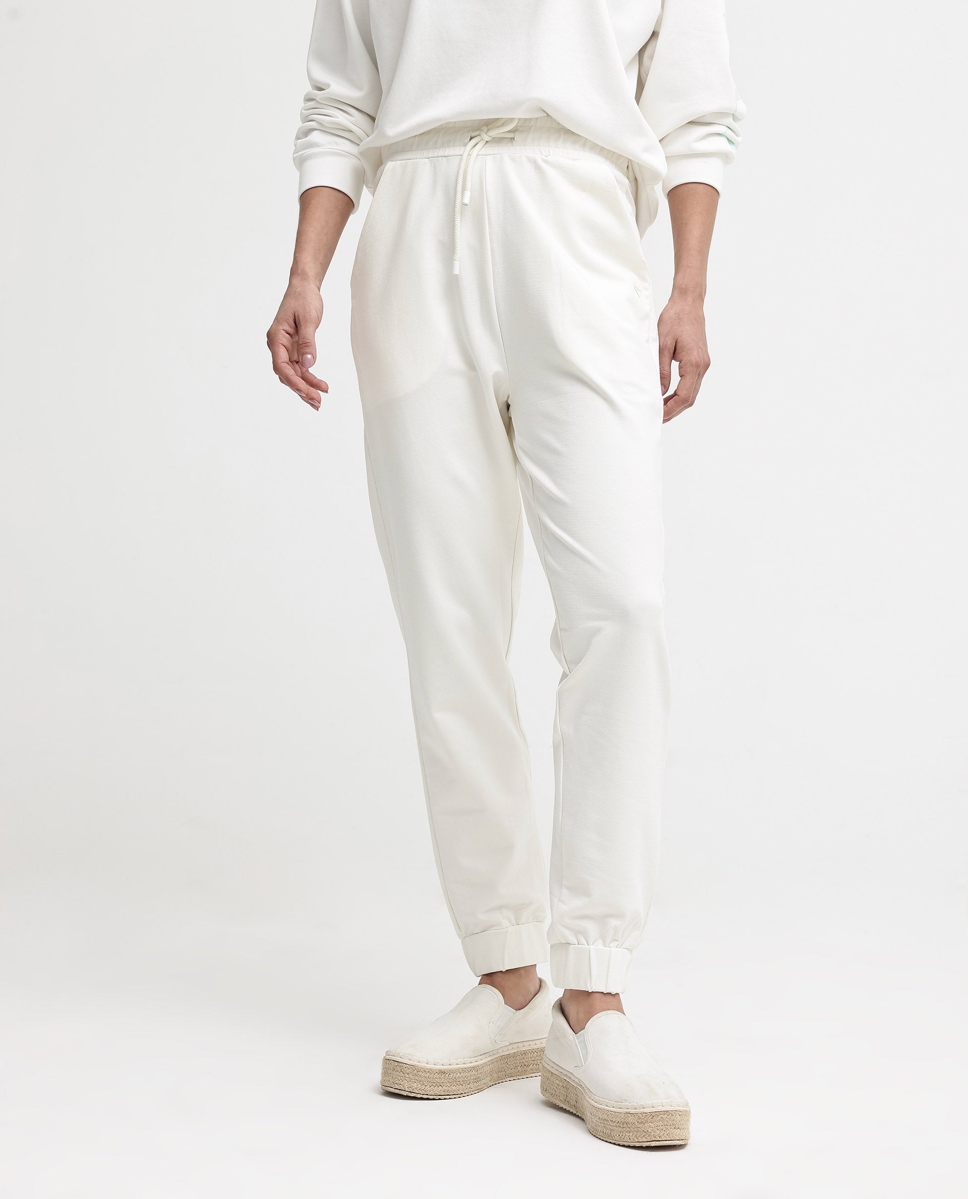 Rareism Women's Terac Off White Polyester Blend Plain Ankle Length Regular Fit Track Pant