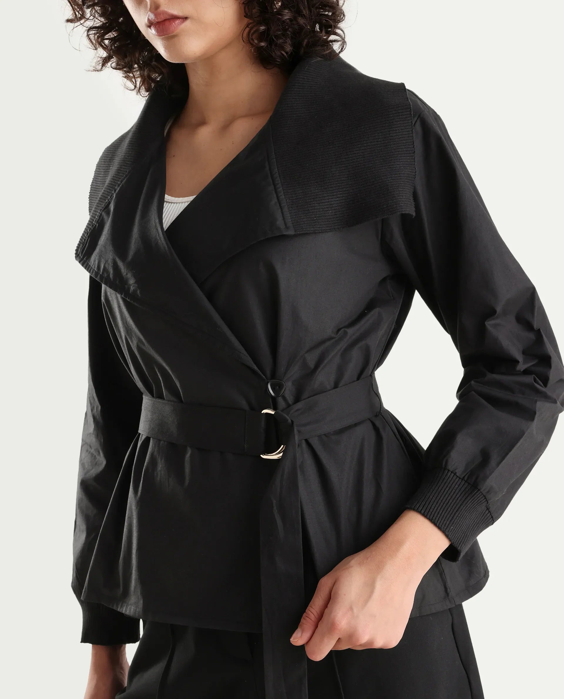 Rareism Women's Tokat Black Cotton Ribbed Collar Plain Ribbed Sleeve Boxy Fit Jacket