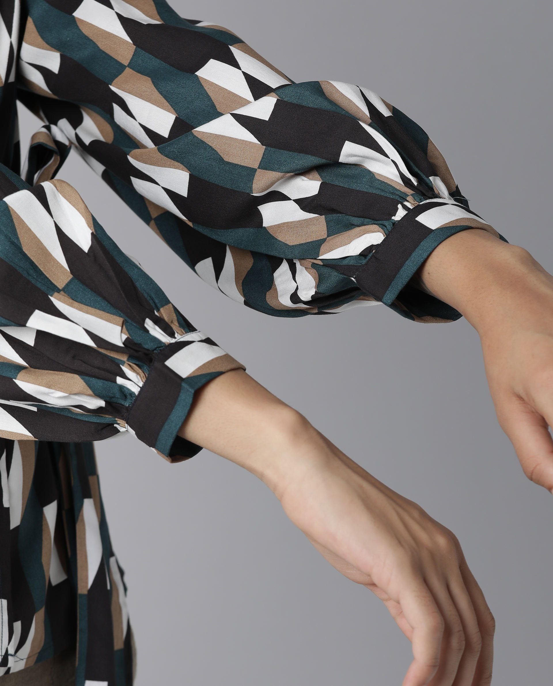 Rareism Women Tom Black Viscose Fabric Tailored Fit Cropped V-Neck Full Sleeves Checked Top