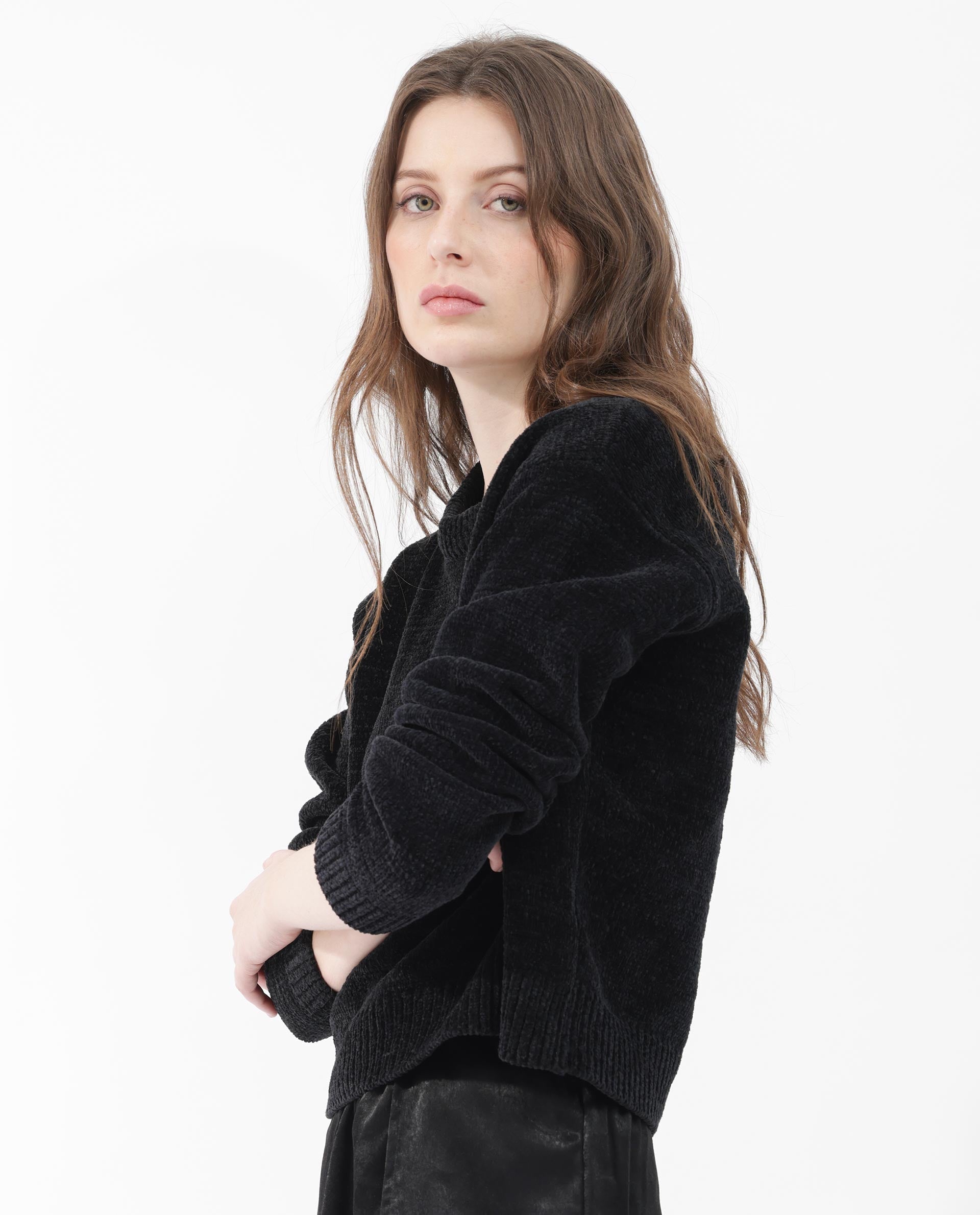 Rareism Women's Tosti Black Cotton Crew Neck Plain Regular Fit Sweater