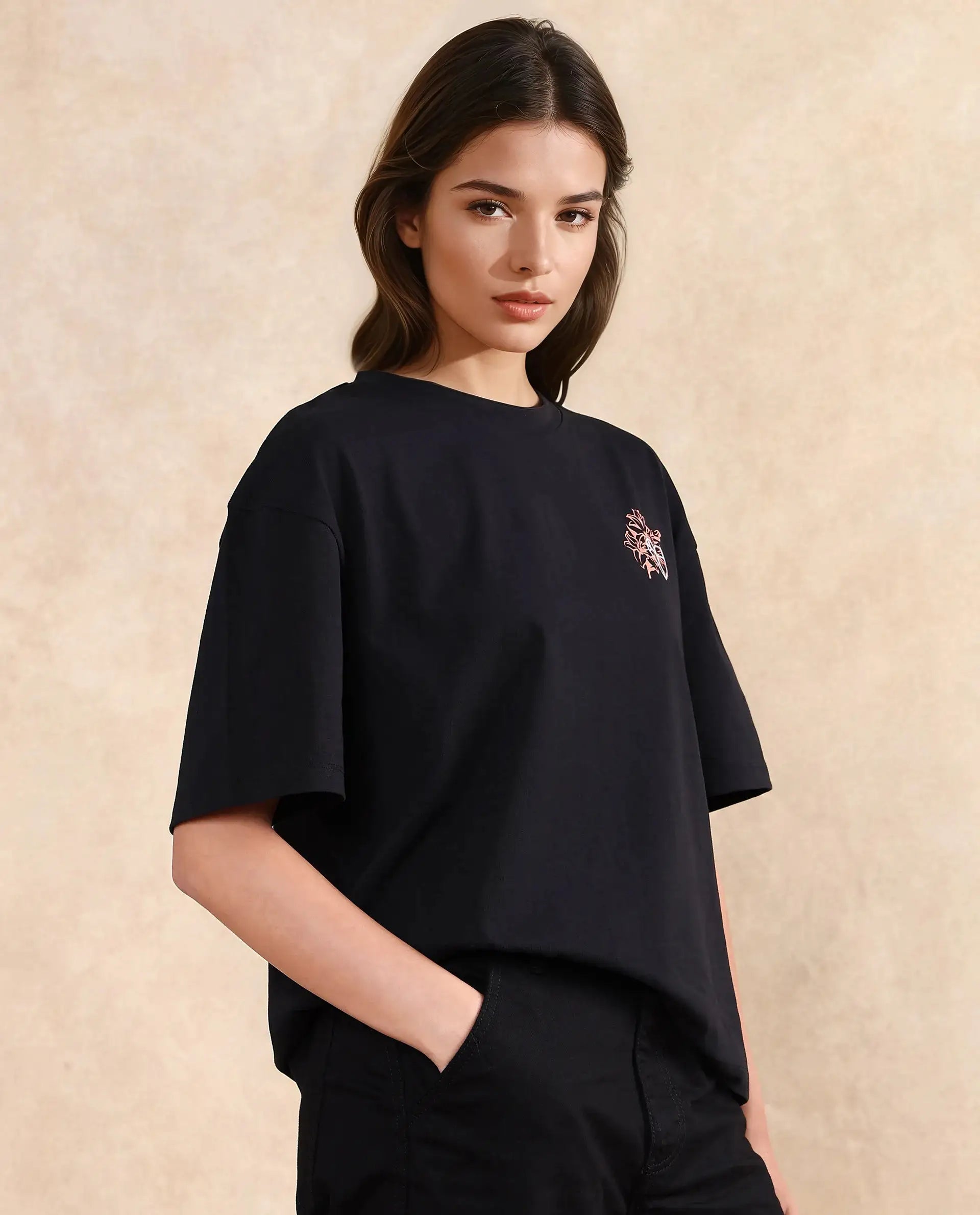 Rareism Women's Trill Black Cotton Crew Neck Graphic Print Oversized T-Shirt