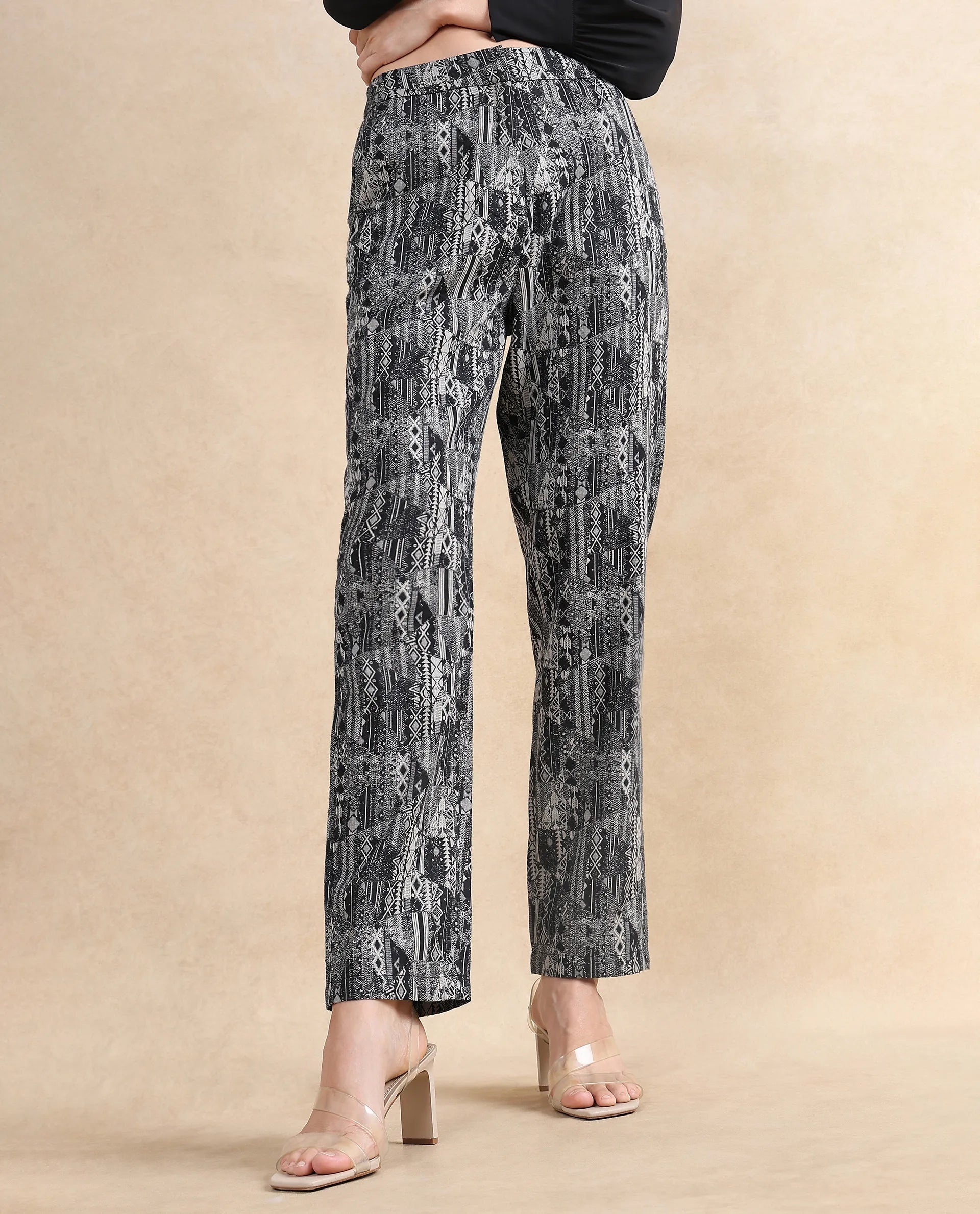 Rareism Women Valie-B Black Zipper Closure Straight Fit Ankle Length Jacquard Trouser