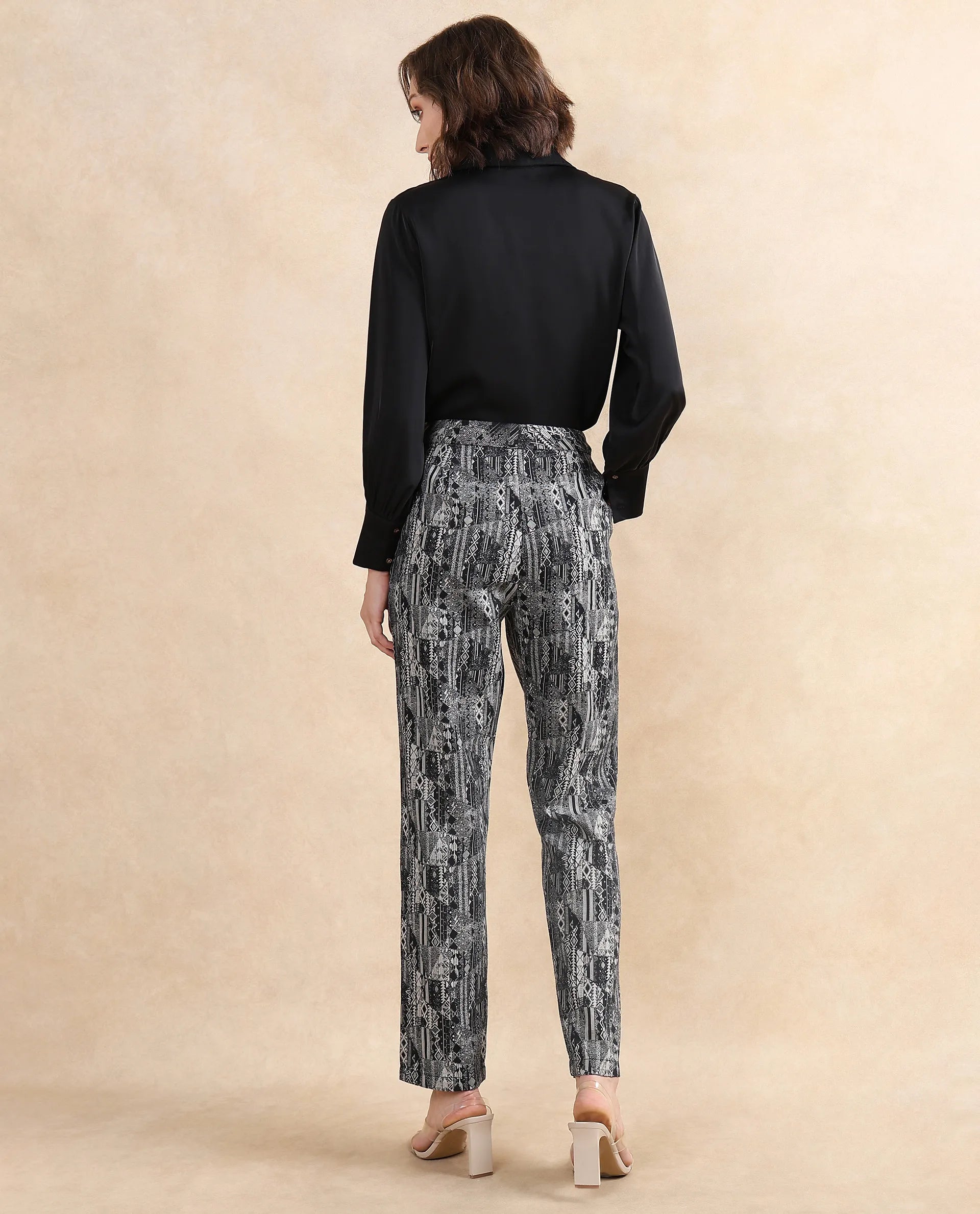 Rareism Women Valie-B Black Zipper Closure Straight Fit Ankle Length Jacquard Trouser