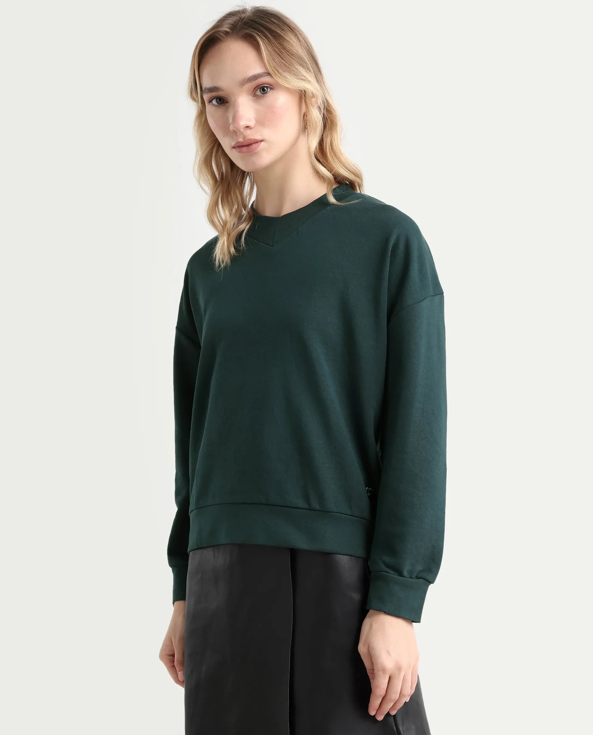 Rareism Women's Vitoo Dark Green Cotton Blend Crew Neck Plain Relaxed Fit Sweatshirt