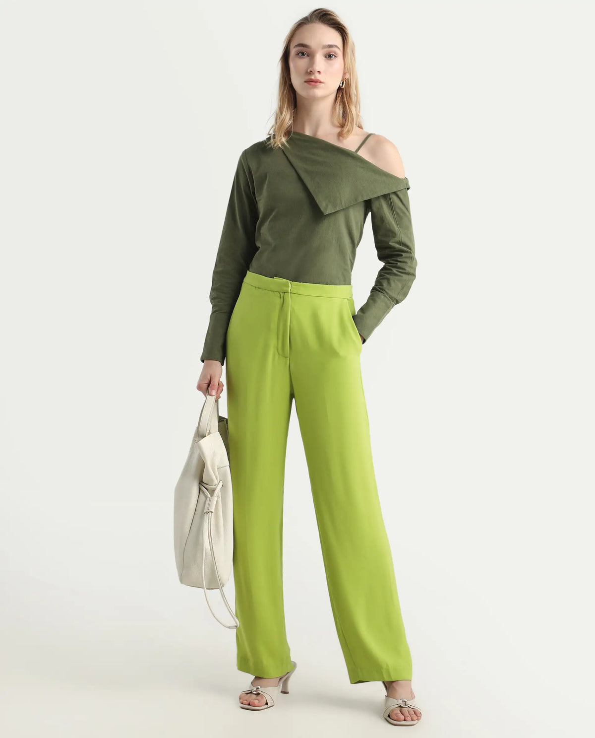 Rareism Women's Waif Green Polyester Blend Plain Ankle Length Straight Fit Trouser