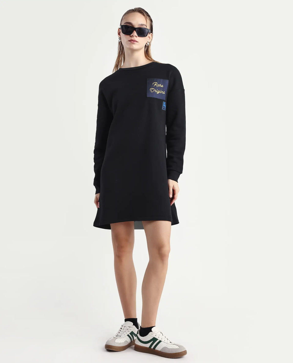 Rareism Women's Wekel Black Cotton Blend Crew Neck Plain Oversized Sweatshirt