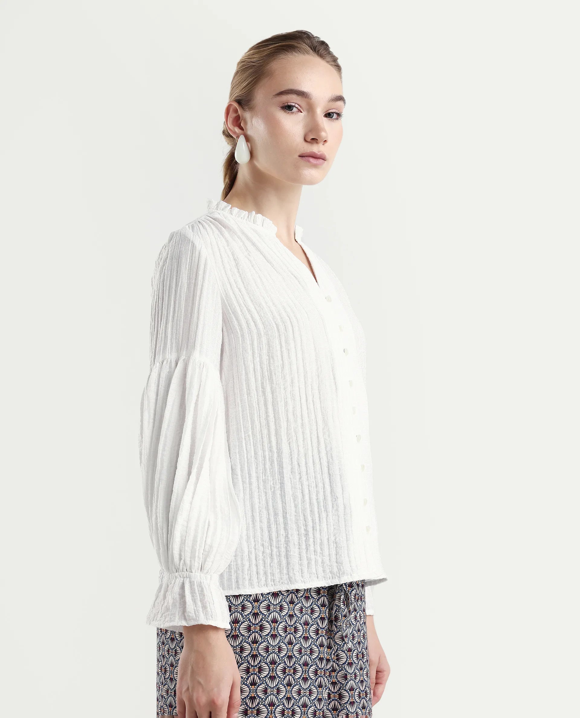 Rareism Women's Cotton Blend V-Neck Plain Lantern Sleeve Regular Fit Top