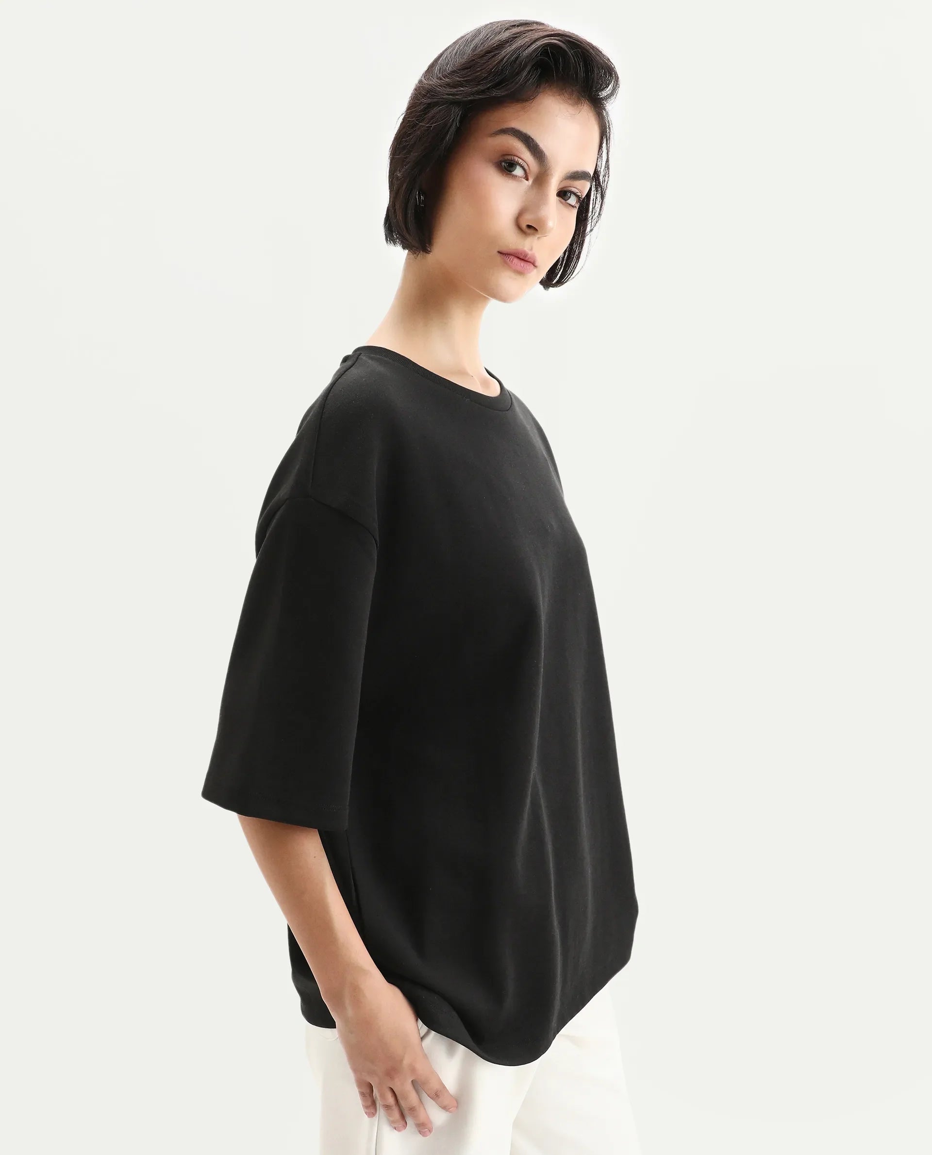 Rareism Women's Afsko T Black Cotton Crew Neck Plain Relaxed Fit T-Shirt
