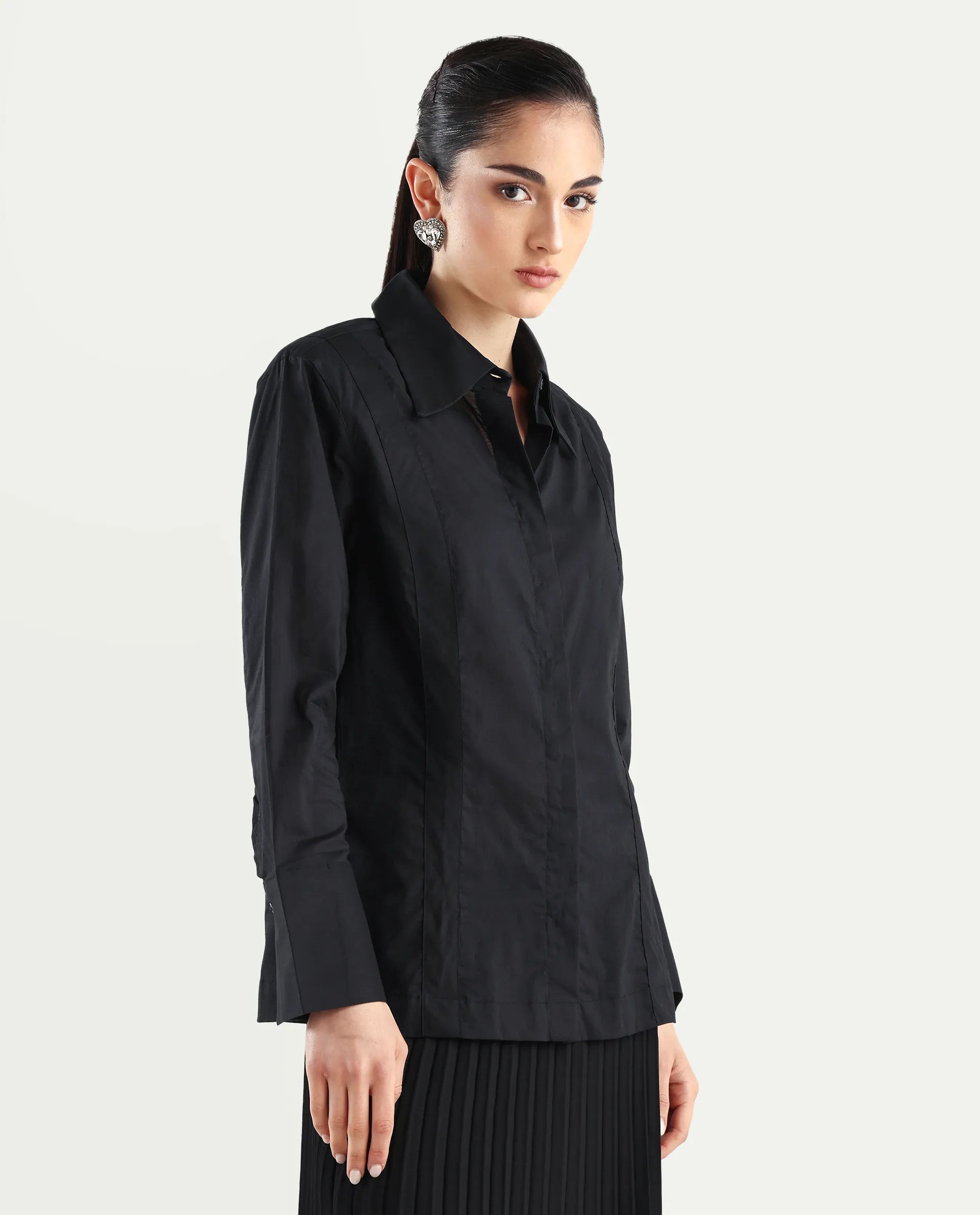 Rareism Women's Arthur Black Cotton Drop Collar Plain Cuffed Sleeve Regular Fit Shirt