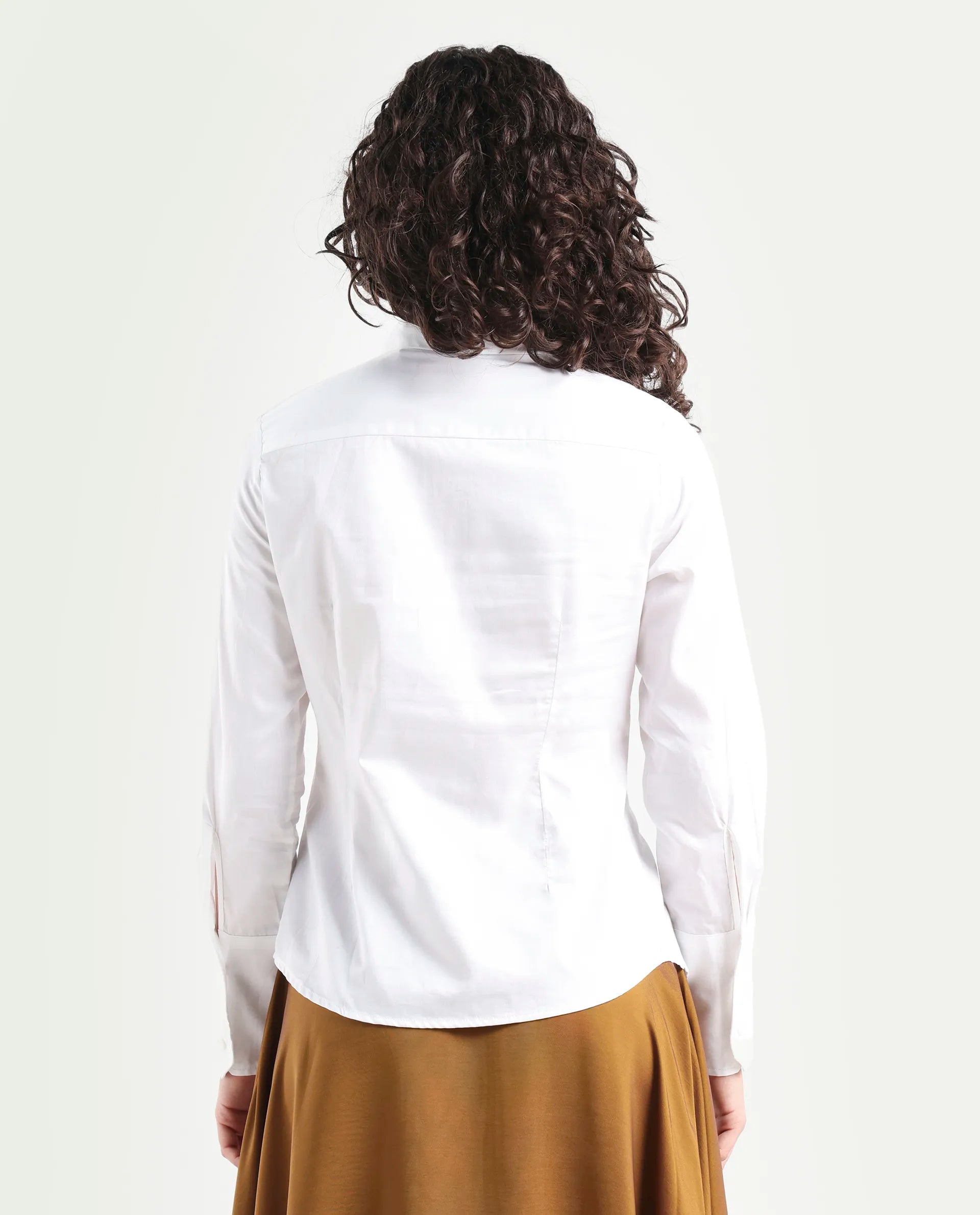 Rareism Women's Aubrey White Cotton Spread Collar Plain Regular Fit Top