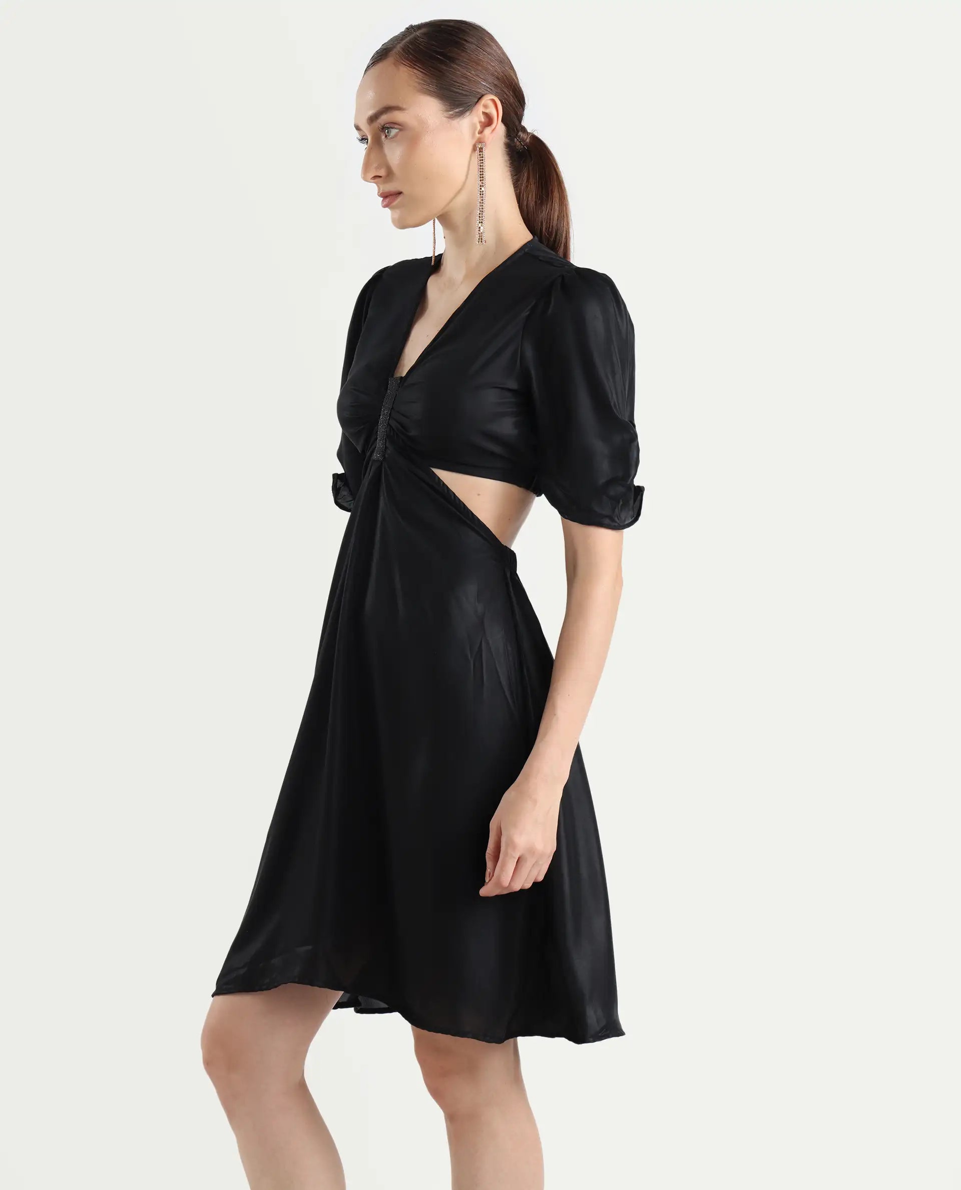 Rareism Women's Besman Black Polyester V-Neck Plain Balloon Sleeve Knee Length Fit And Flare Dress