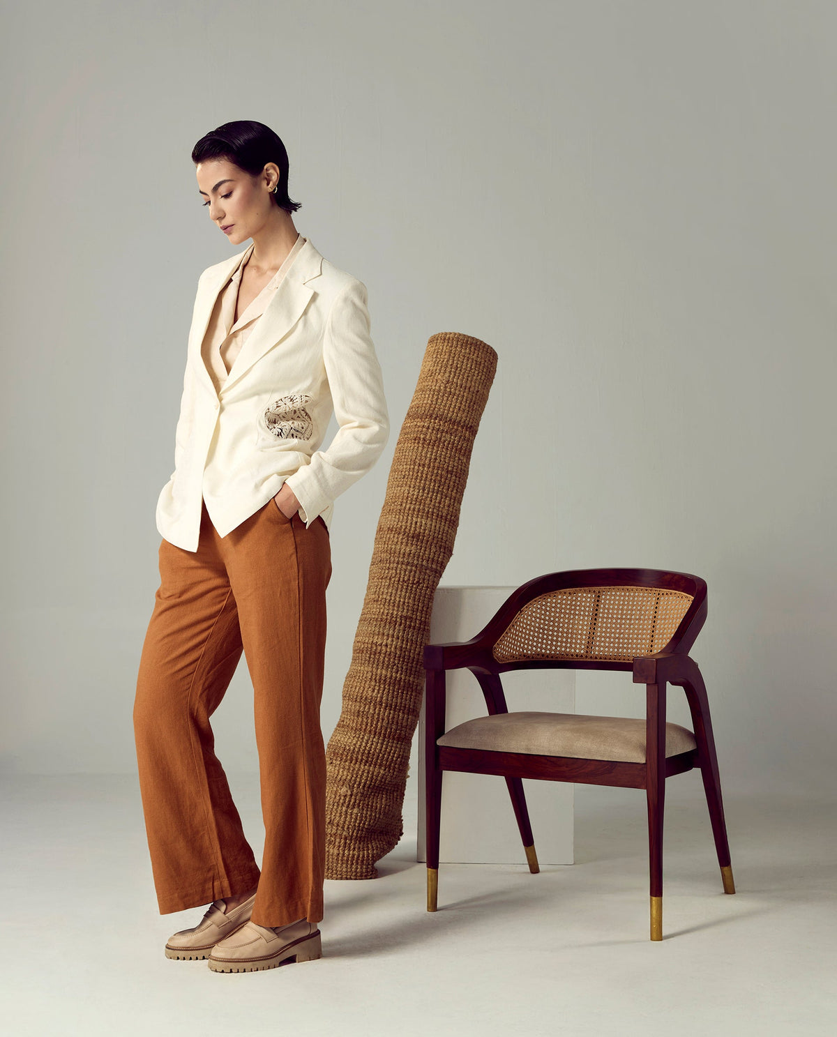 Rareism Women's Prender Off White Linen Lapel Neck Regular Fit Plain Blazer