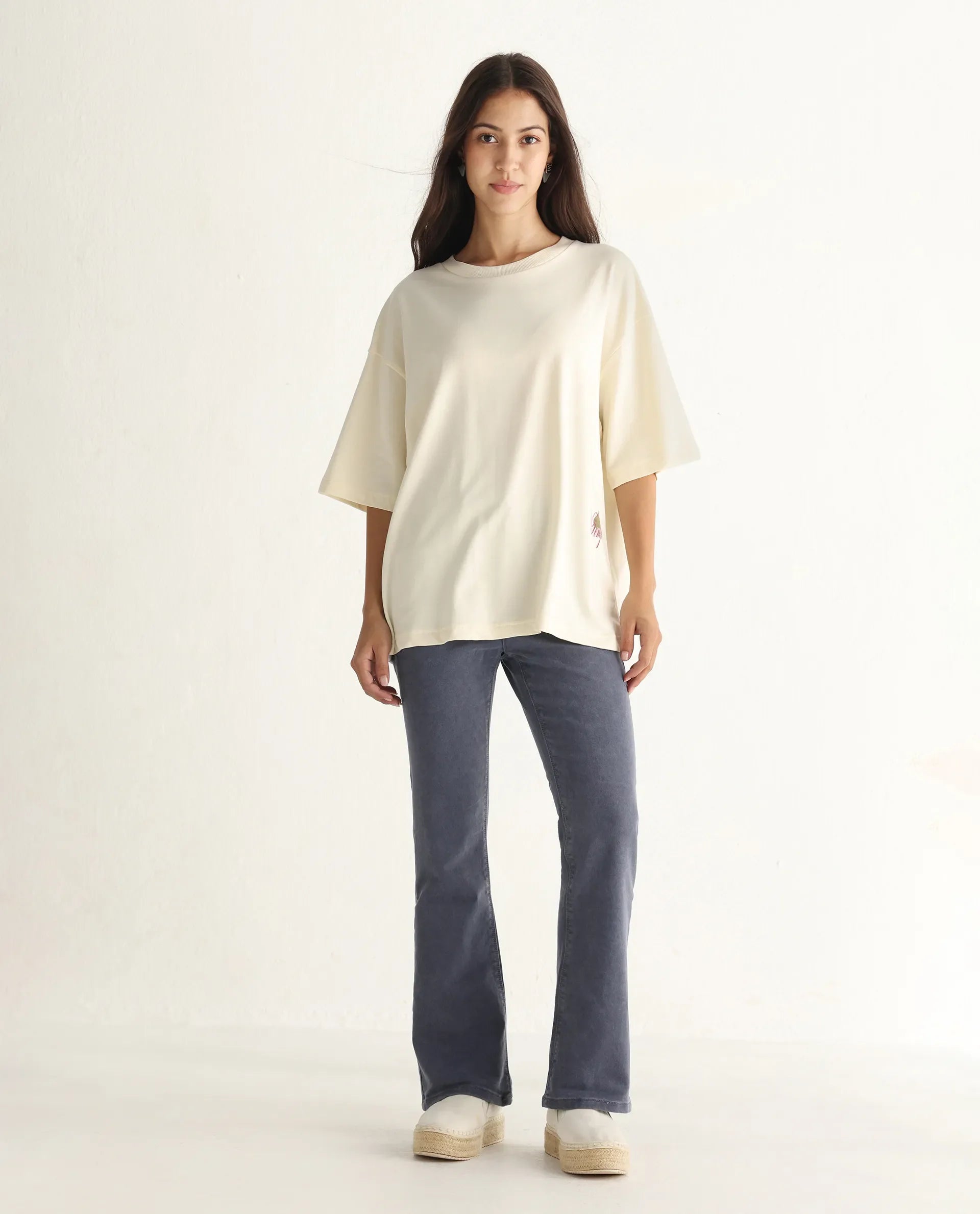 Rareism Women's Booter Grey Cotton Blend Plain Ankle Length Slim Fit Jeans