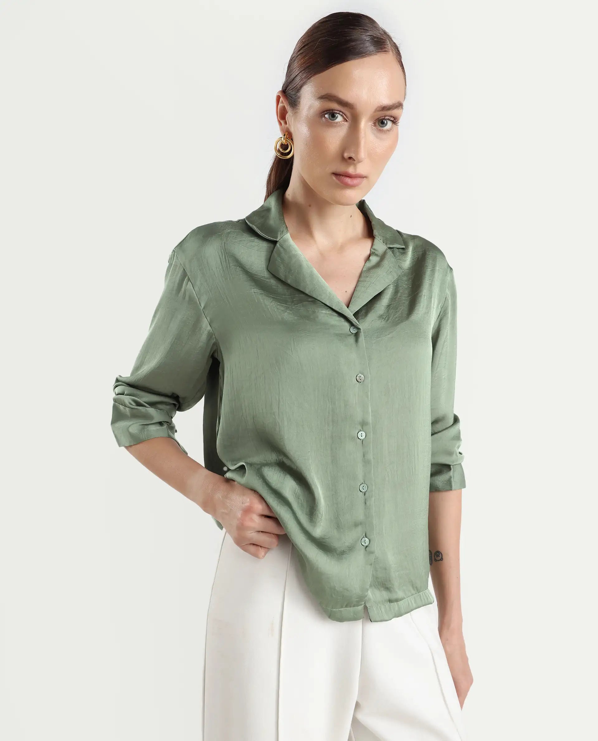 Rareism Women's Chant Light Green Lapel Neck Plain Cuffed Sleeve Regular Fit Top