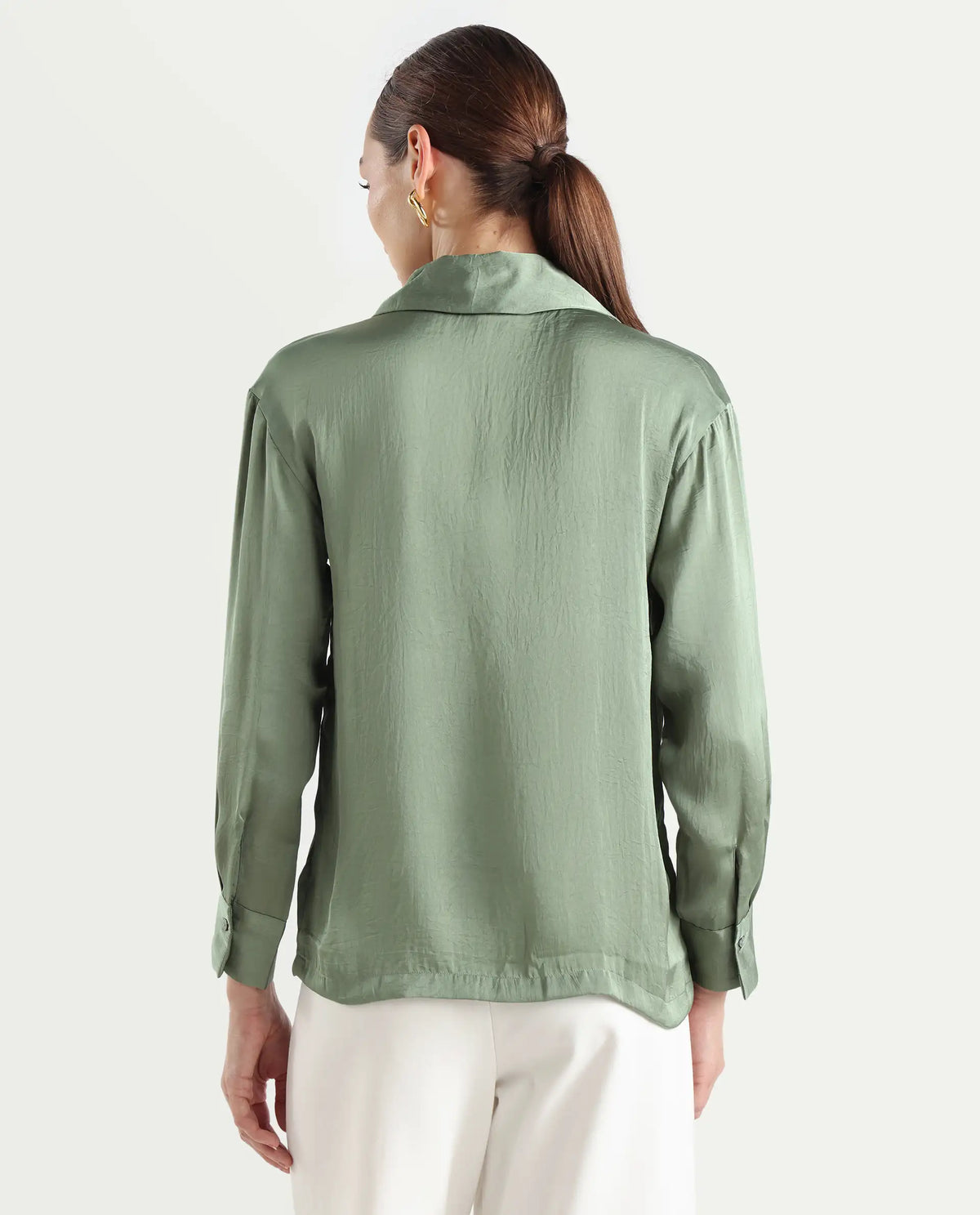 Rareism Women's Chant Light Green Lapel Neck Plain Cuffed Sleeve Regular Fit Top