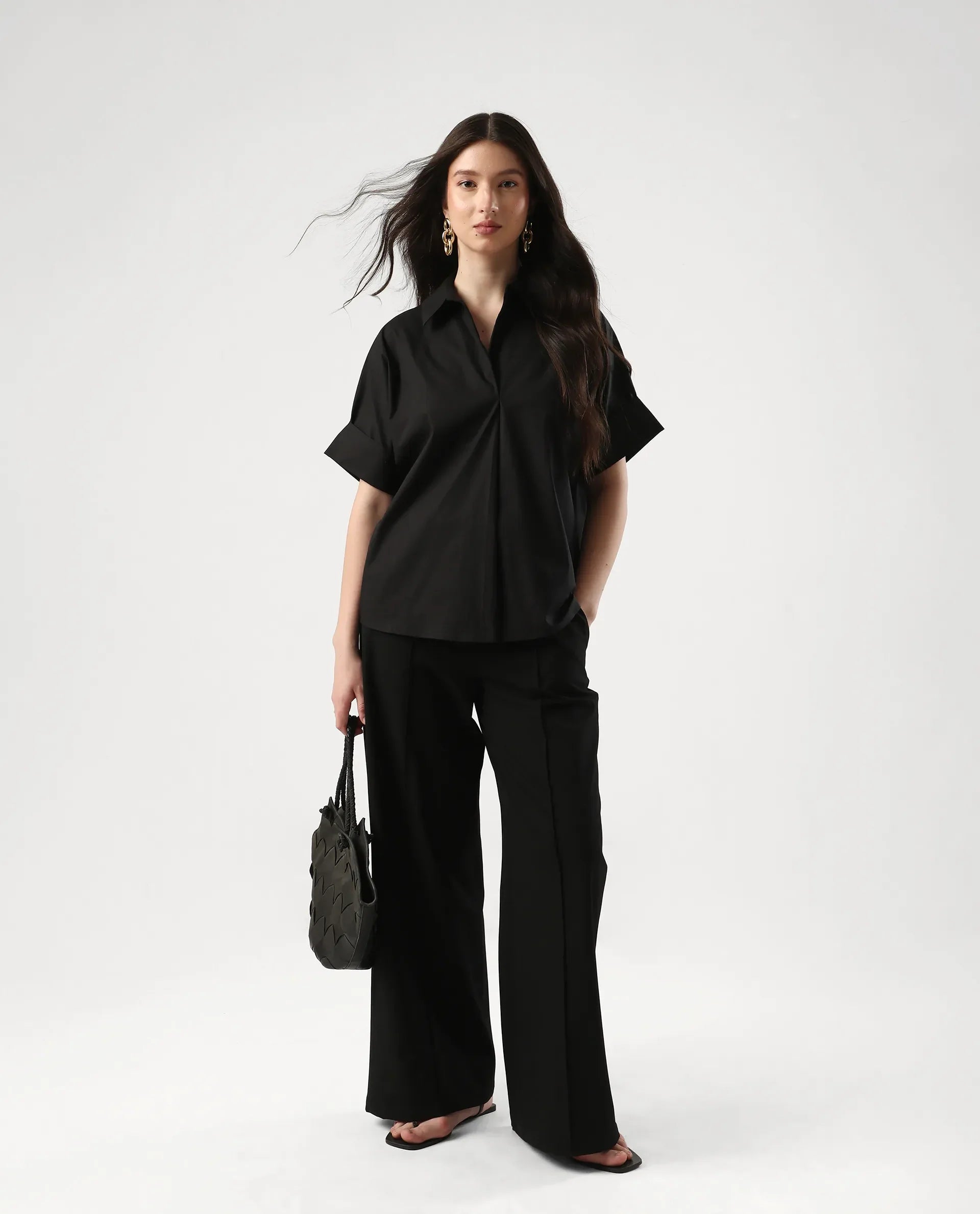 Rareism Women's Episo Black Cotton Blend Plain Extended Sleeves Boxy Fit Top