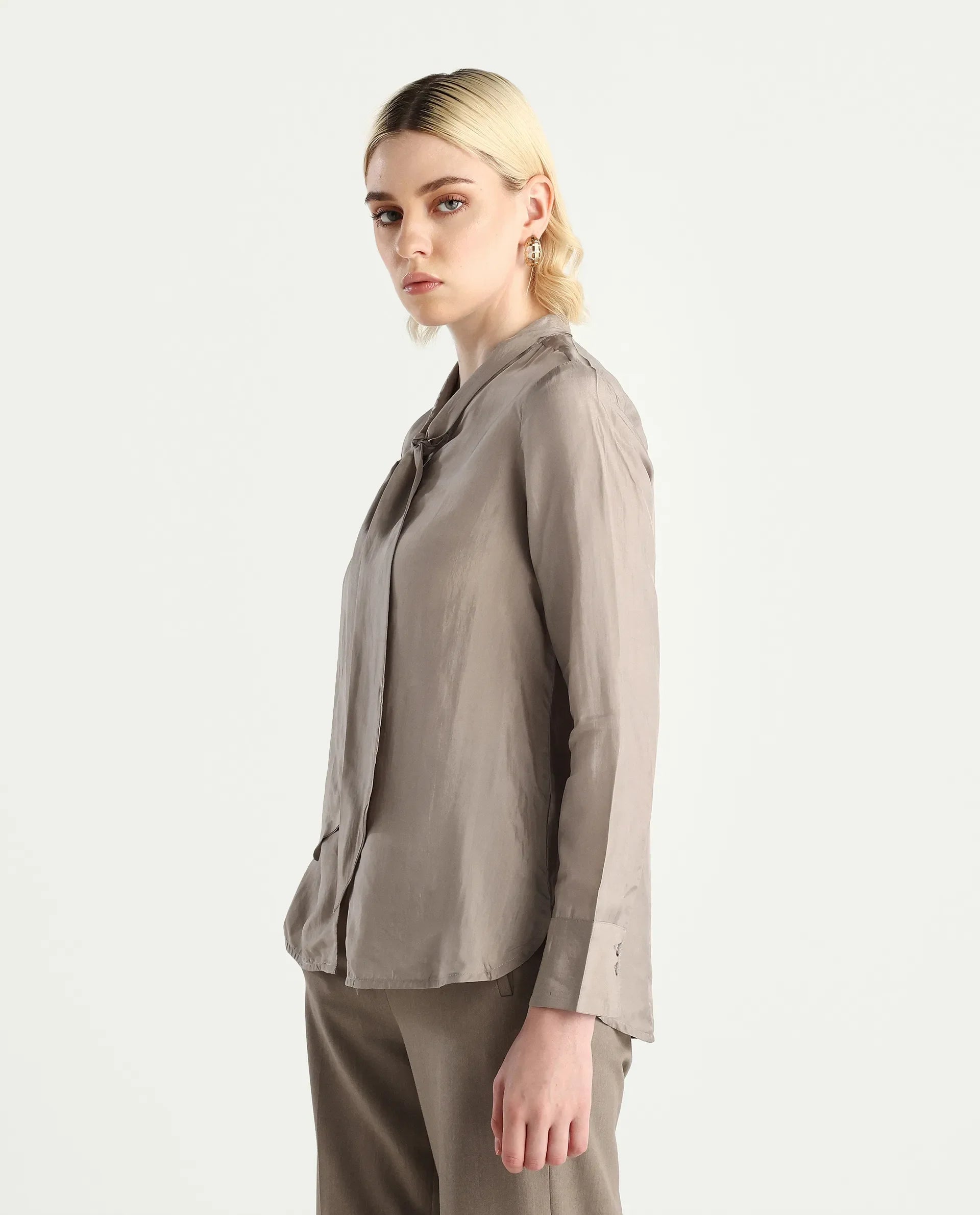 Rareism Women's Epoam Grey Cotton Blend Plain Cuffed Sleeve Regular Fit Shirt