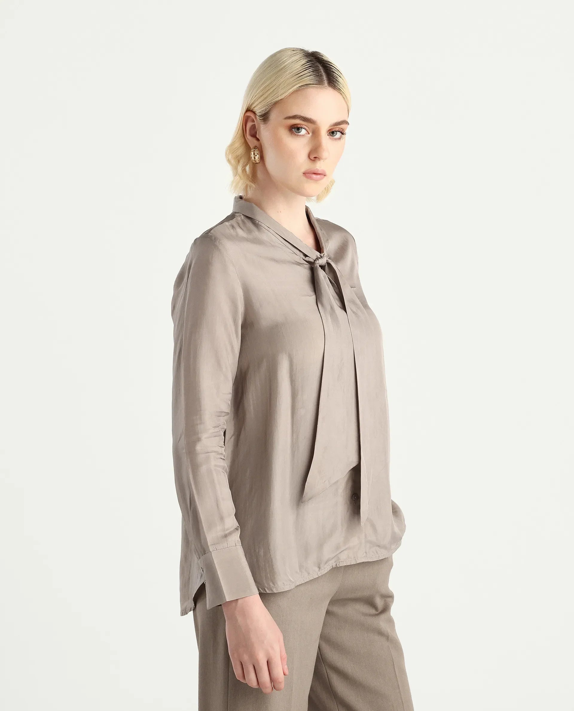 Rareism Women's Epoam Grey Cotton Blend Plain Cuffed Sleeve Regular Fit Shirt