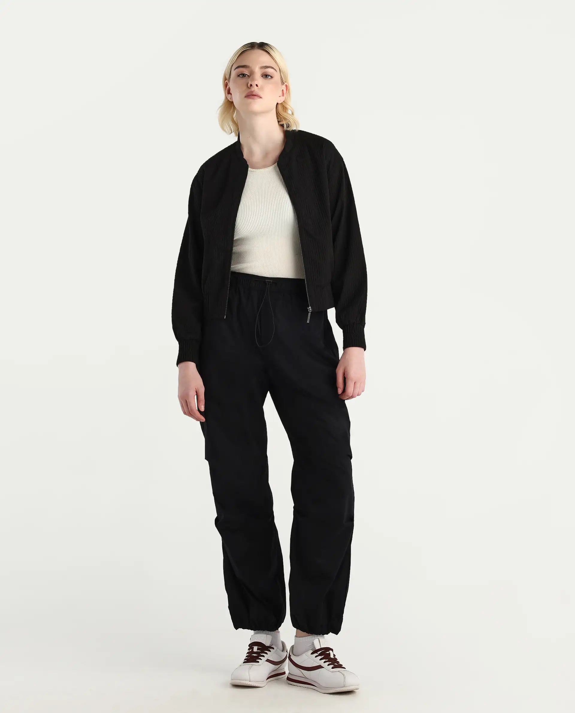 Rareism Women's Epwor Black Viscose Plain Ankle Length Baggy Trouser