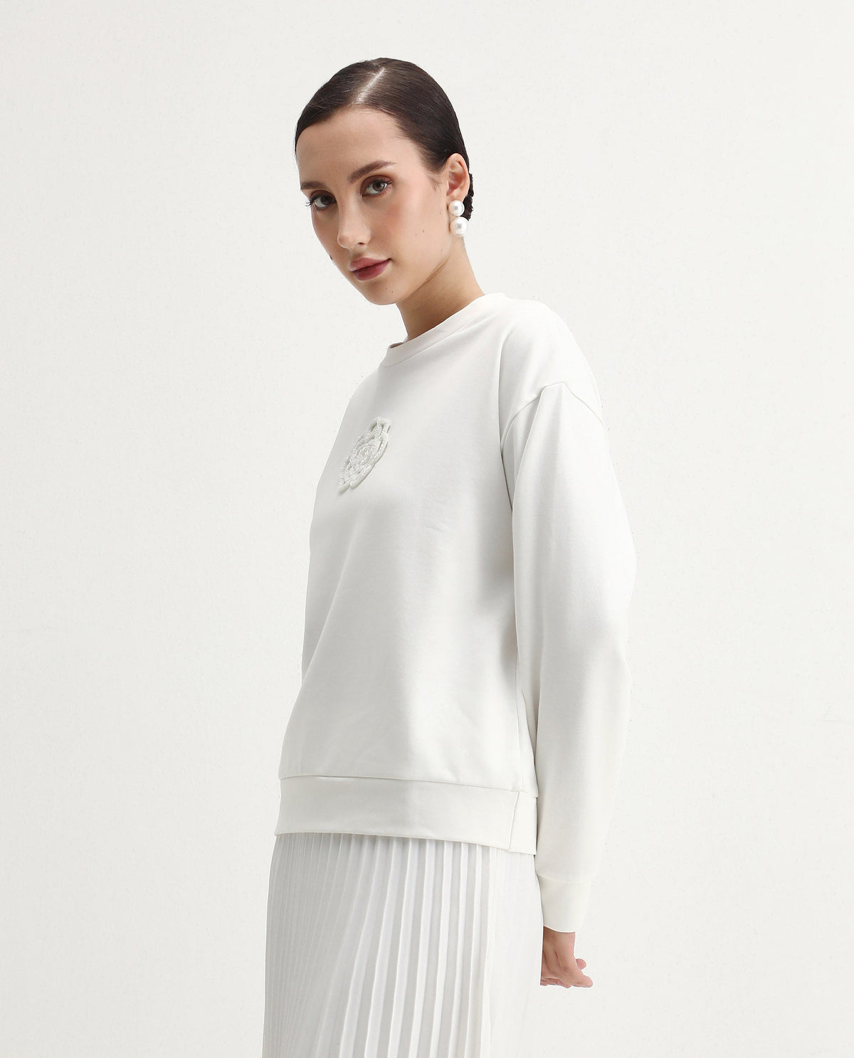Rareism Women's Flaf Off White Cotton Blend Crew Neck Regular Fit Printed Sweatshirt